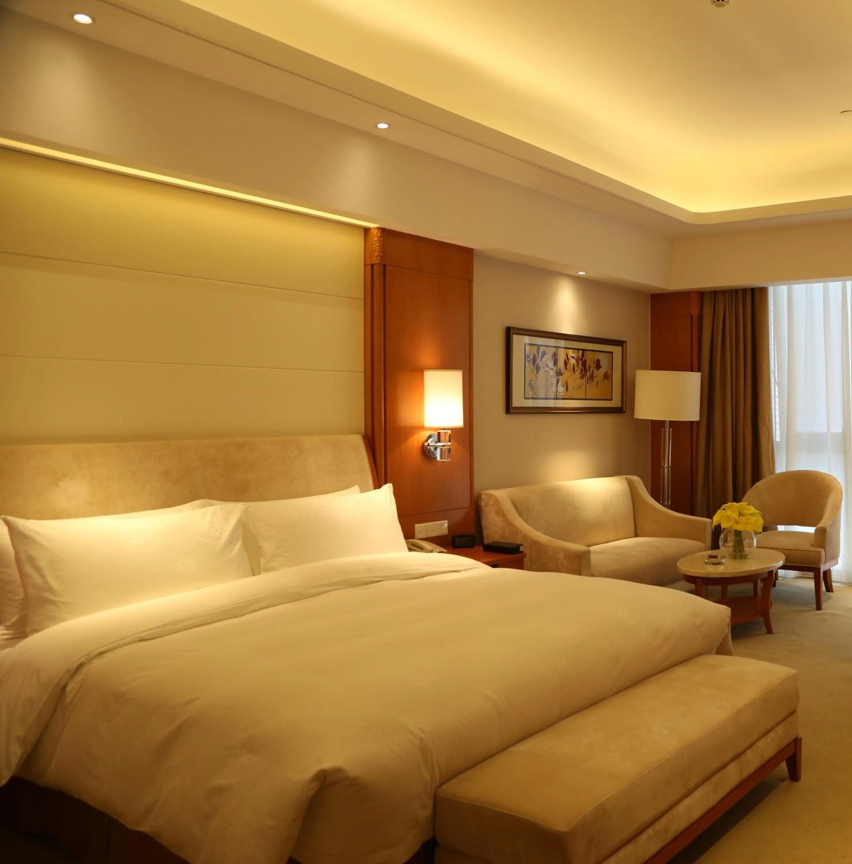 Photo of the whole room, Bed in Huaguoshan Hotel
