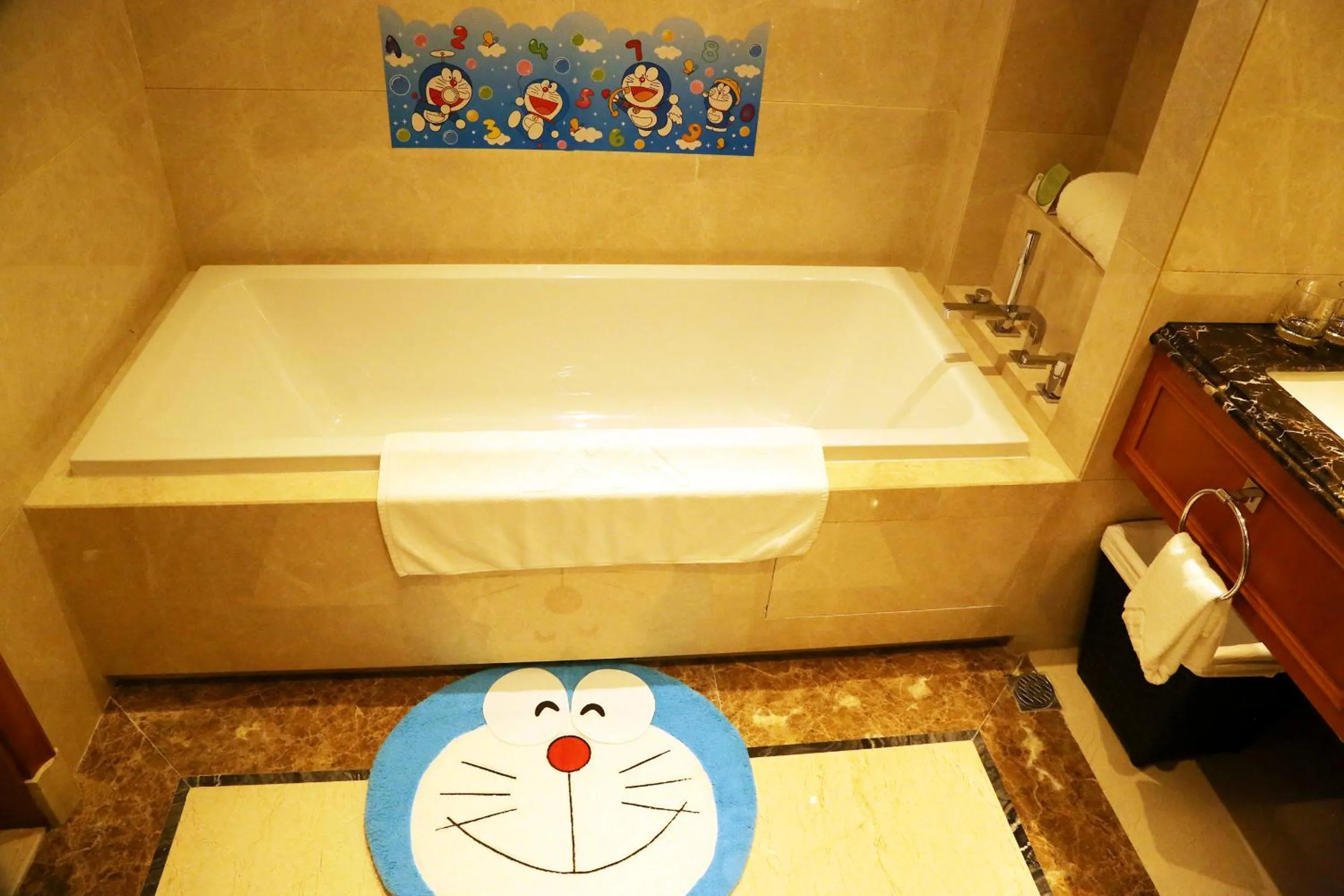 Massage in Huaguoshan Hotel