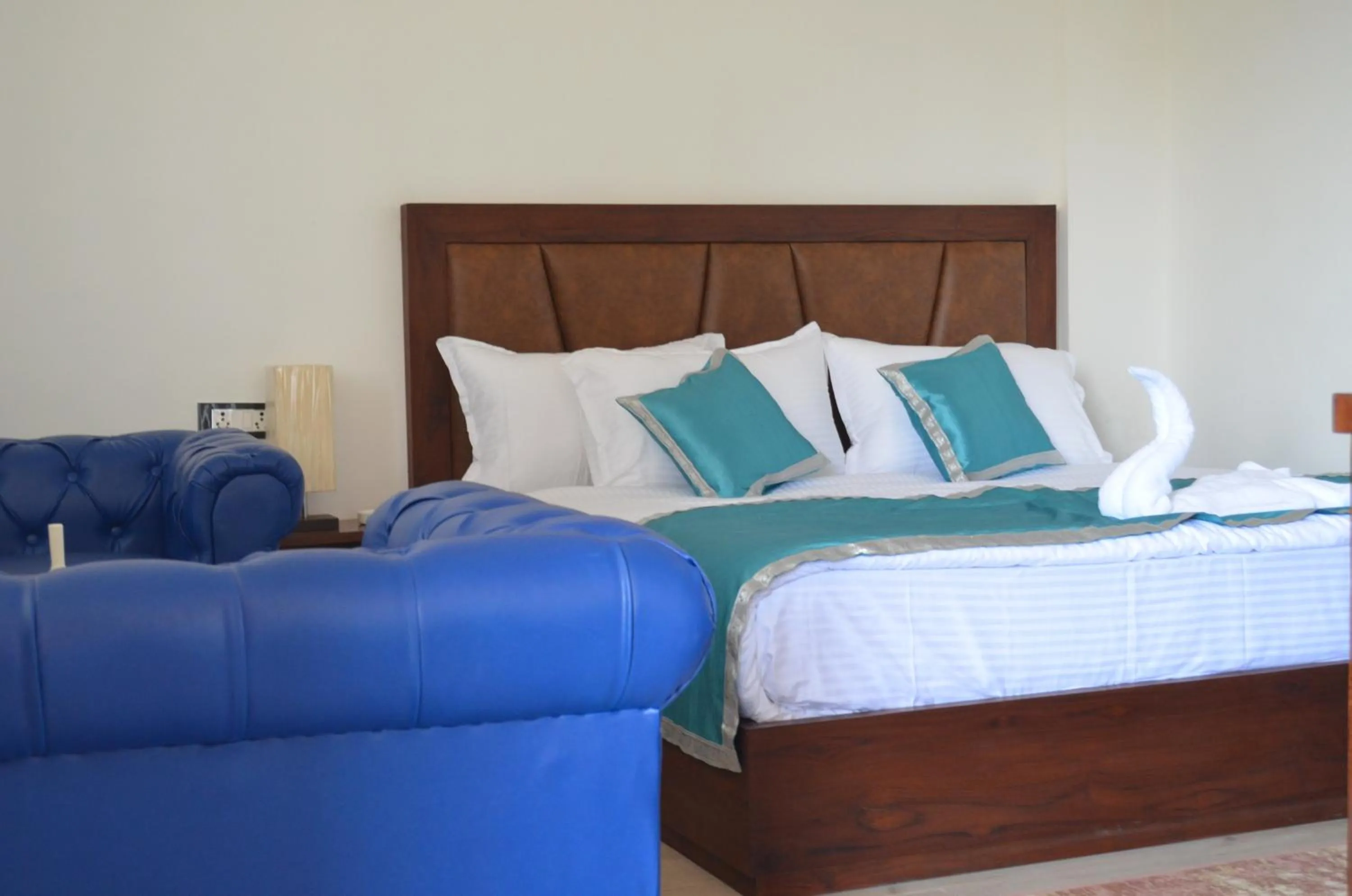 Bedroom in Chakrata Inn Resort