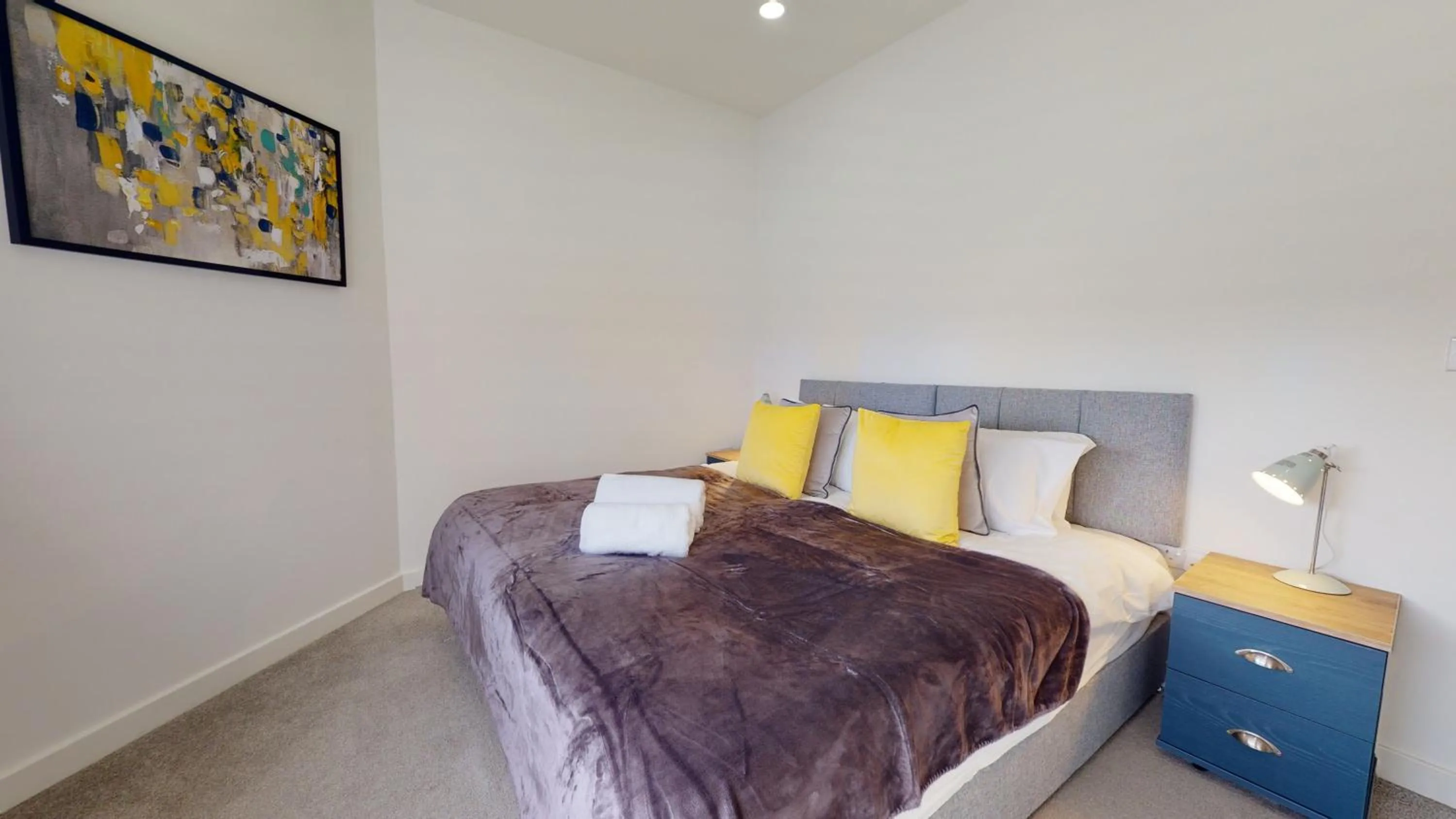 Other, Bed in Luxury Apartment - Town Centre North Stevenage