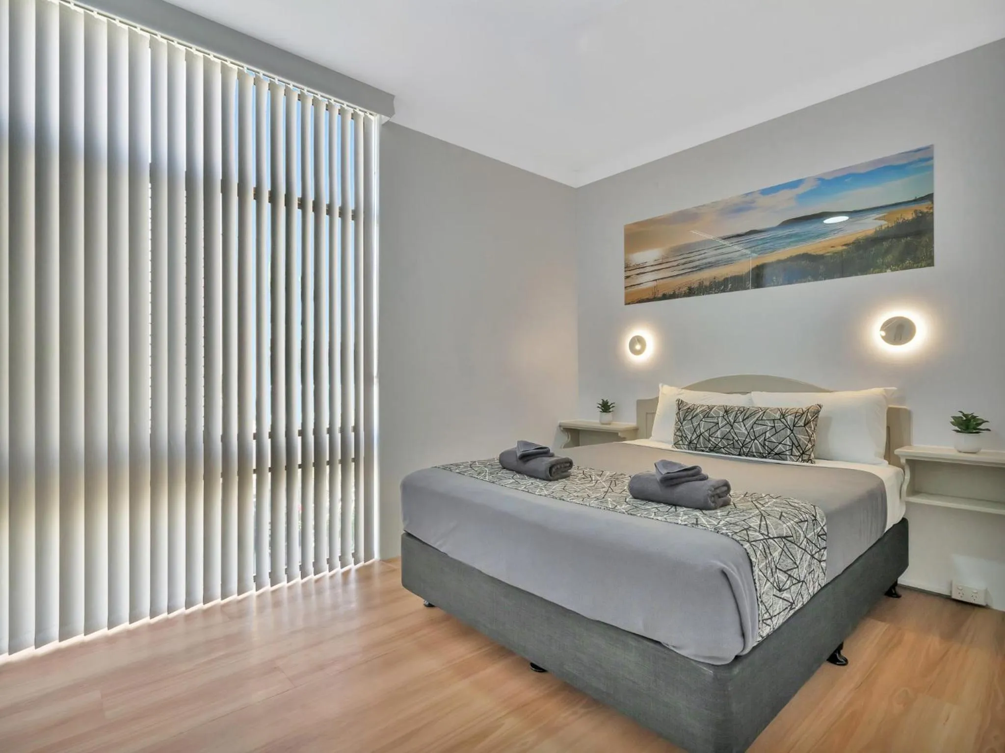 Bedroom, Bed in Surf Beach Motel Coffs