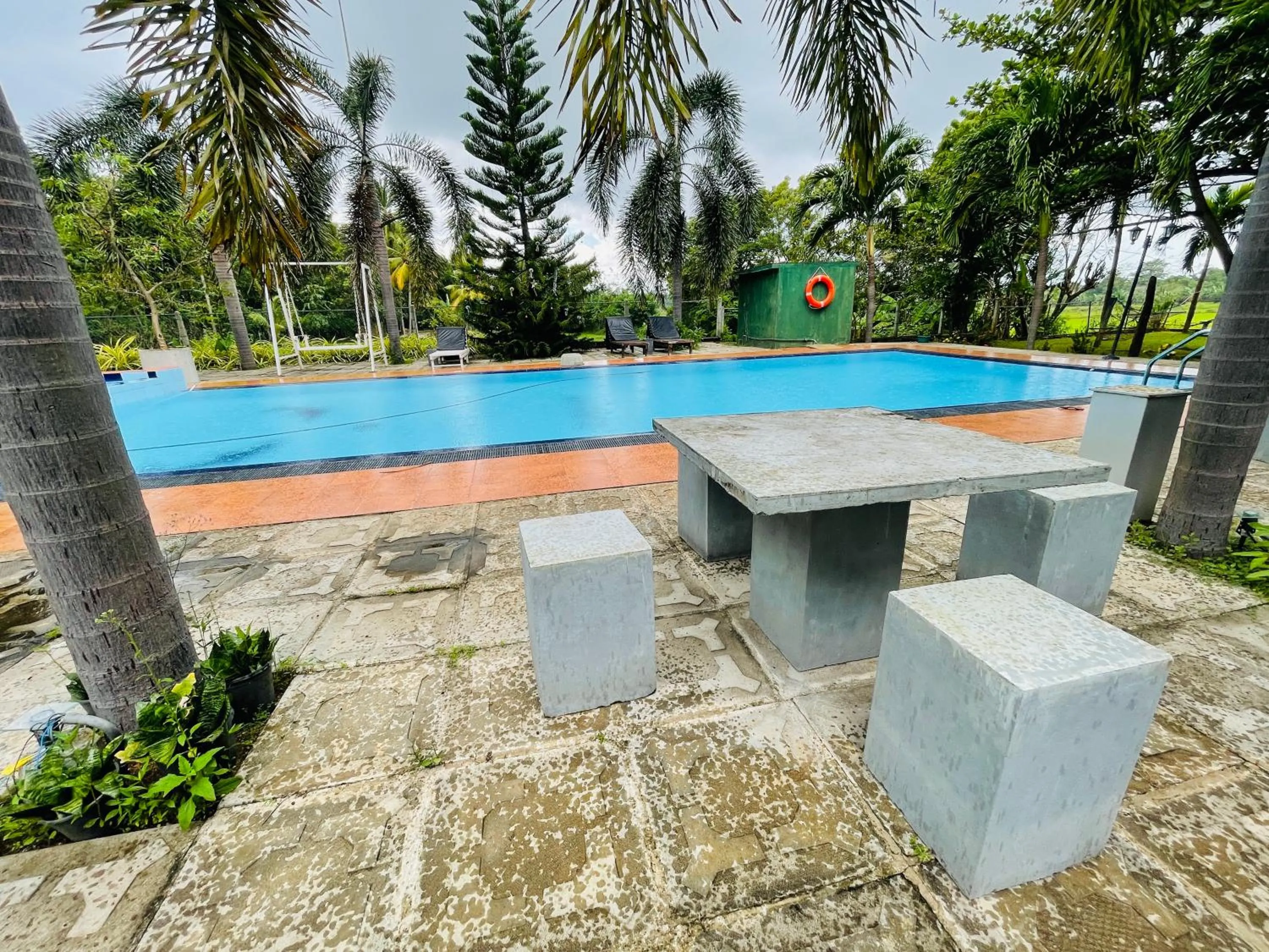 Swimming pool in Tishan Holiday Resort