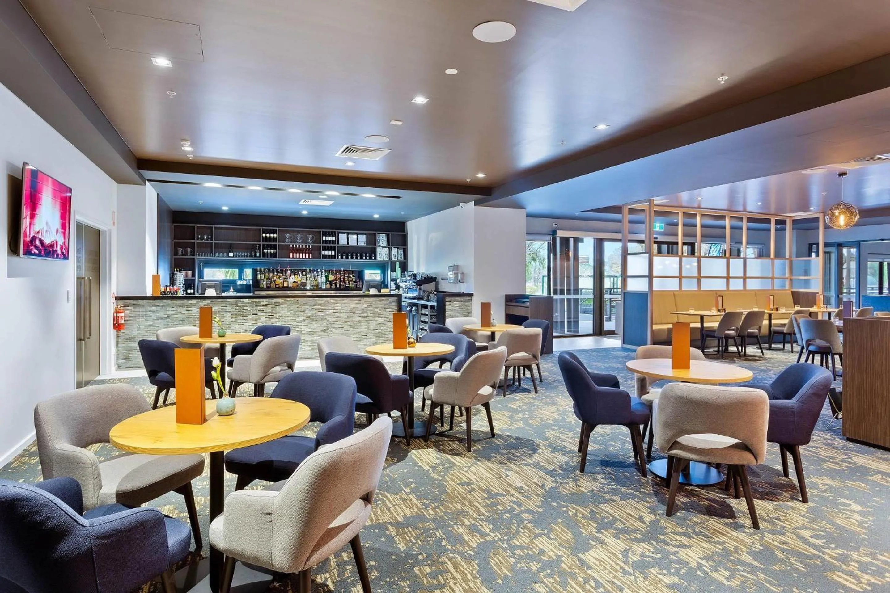 Restaurant/places to eat in Quality Hotel Lakeside