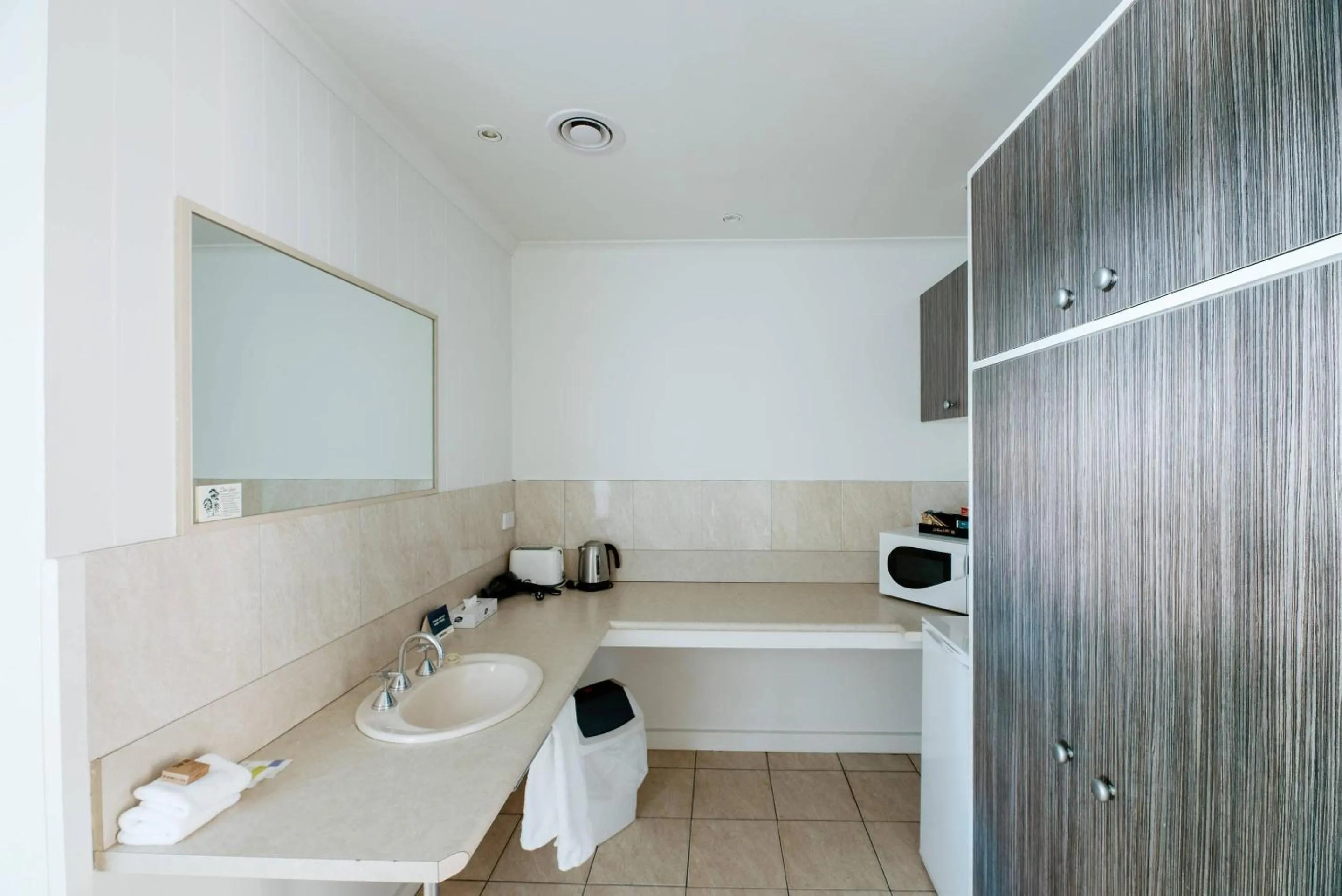 Bedroom in Quality Hotel Lakeside