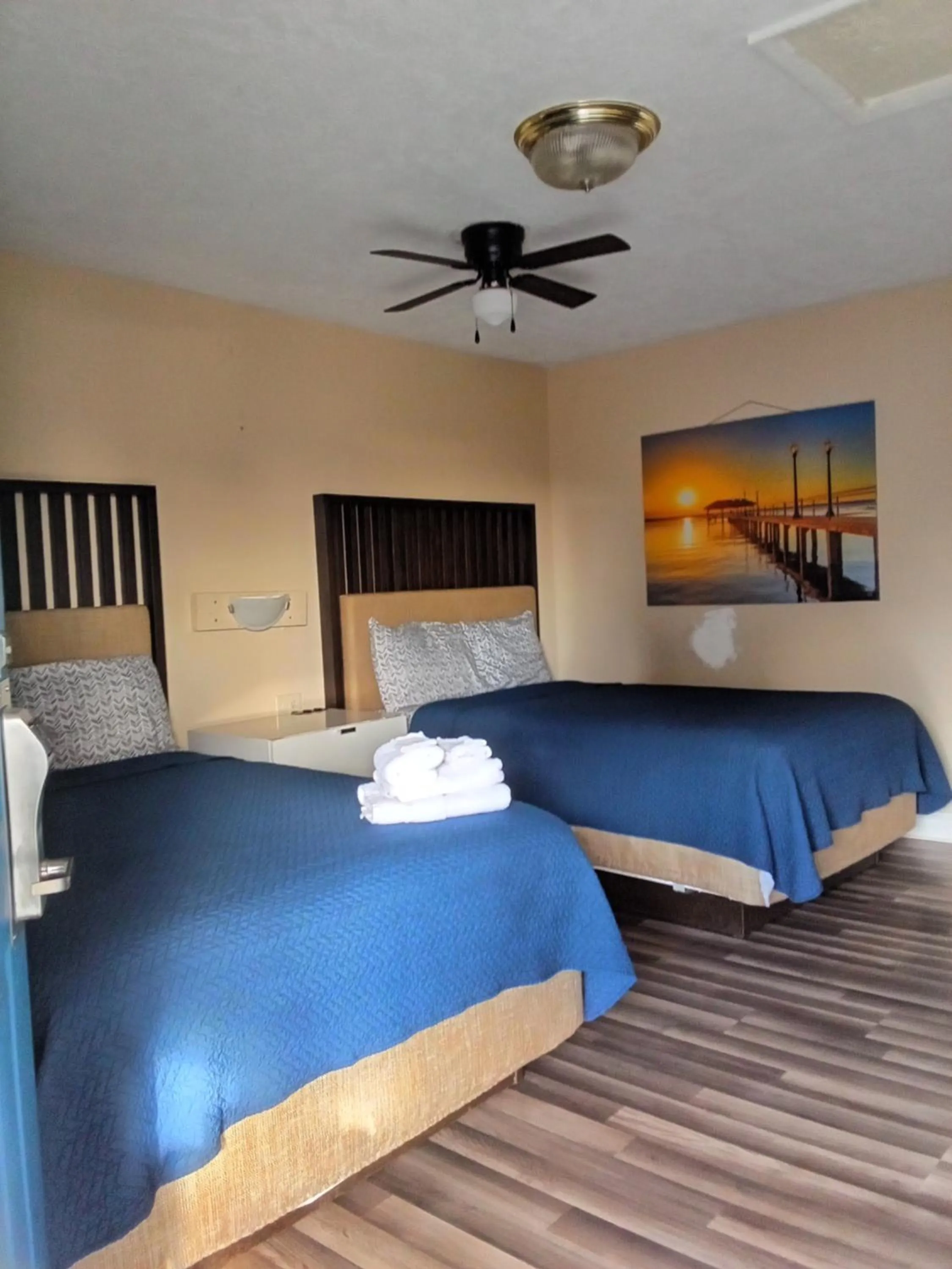 Bed in Budget Inn of Sebring