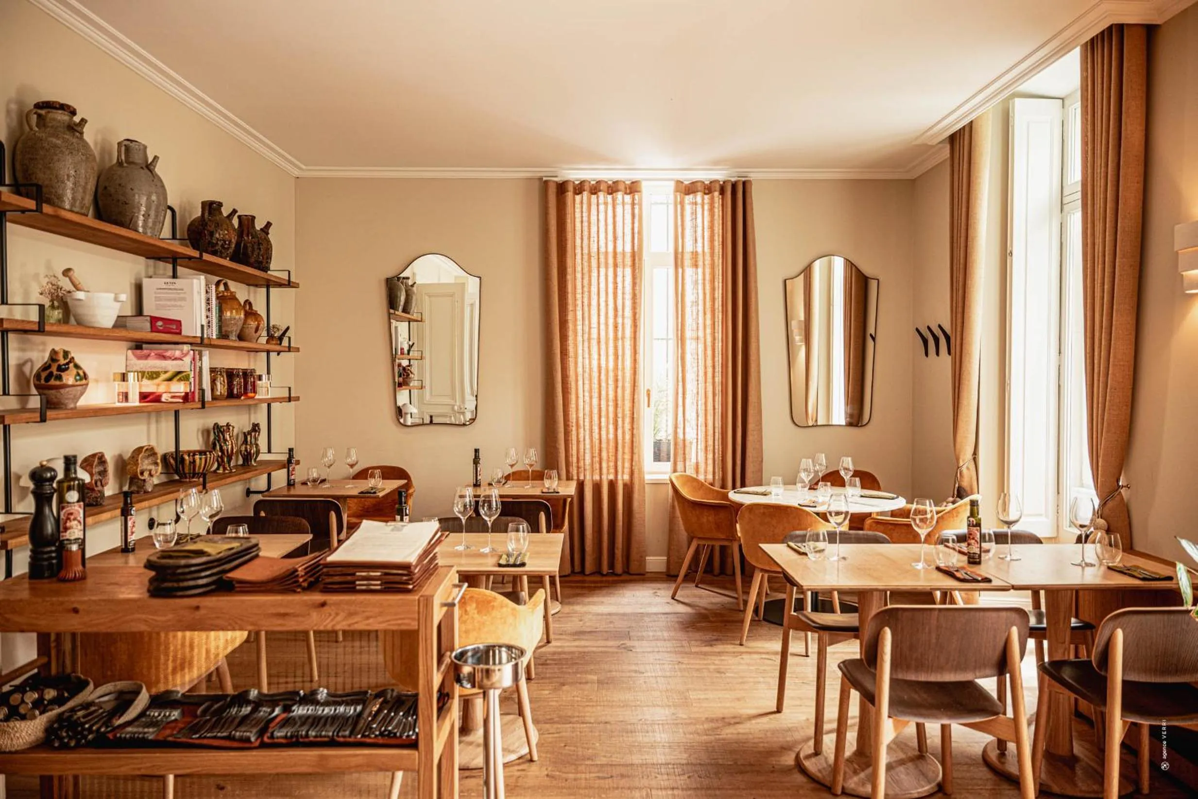 Restaurant/places to eat in Hôtel Le Mosaïque