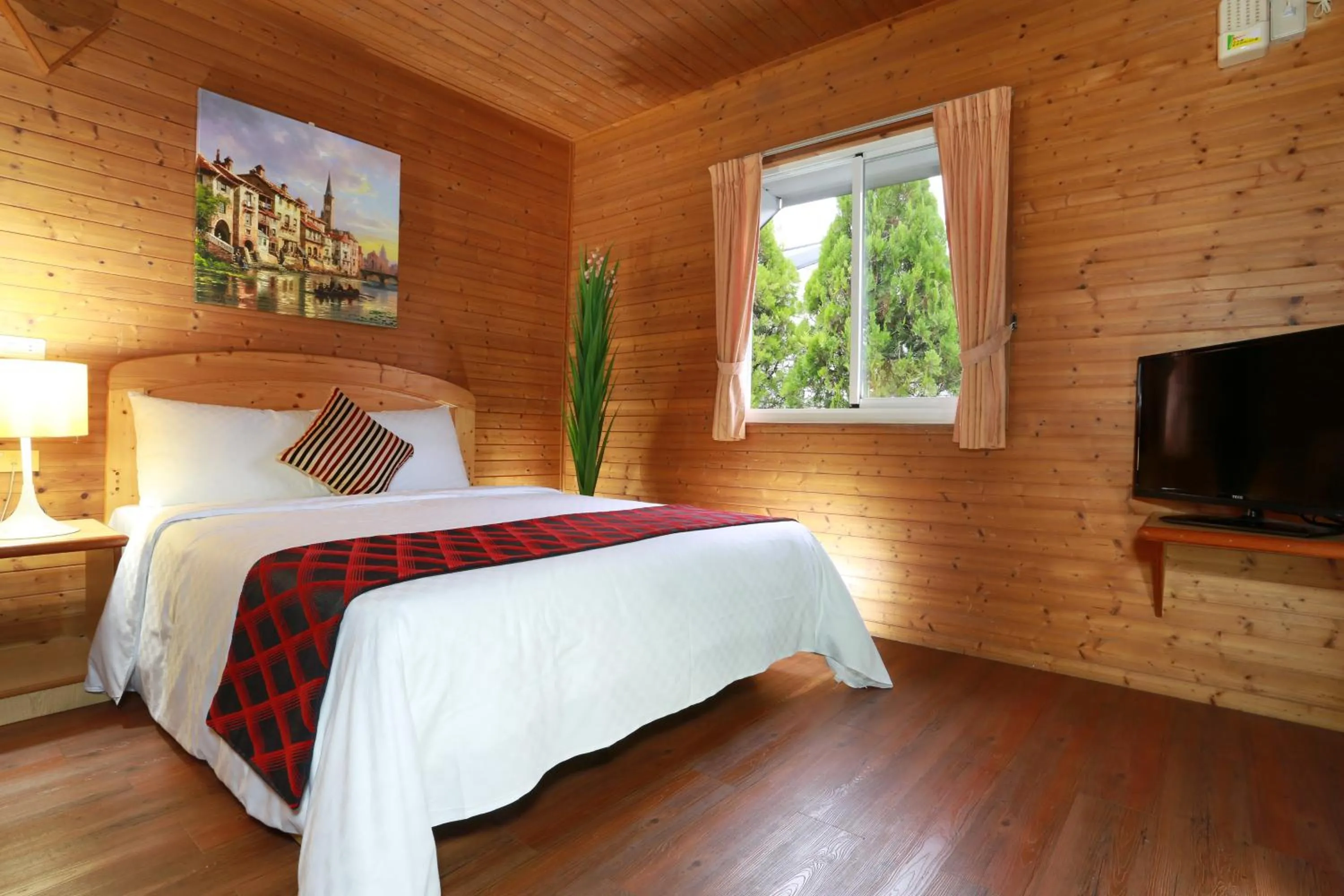 Bed in Ying Shih Guest House