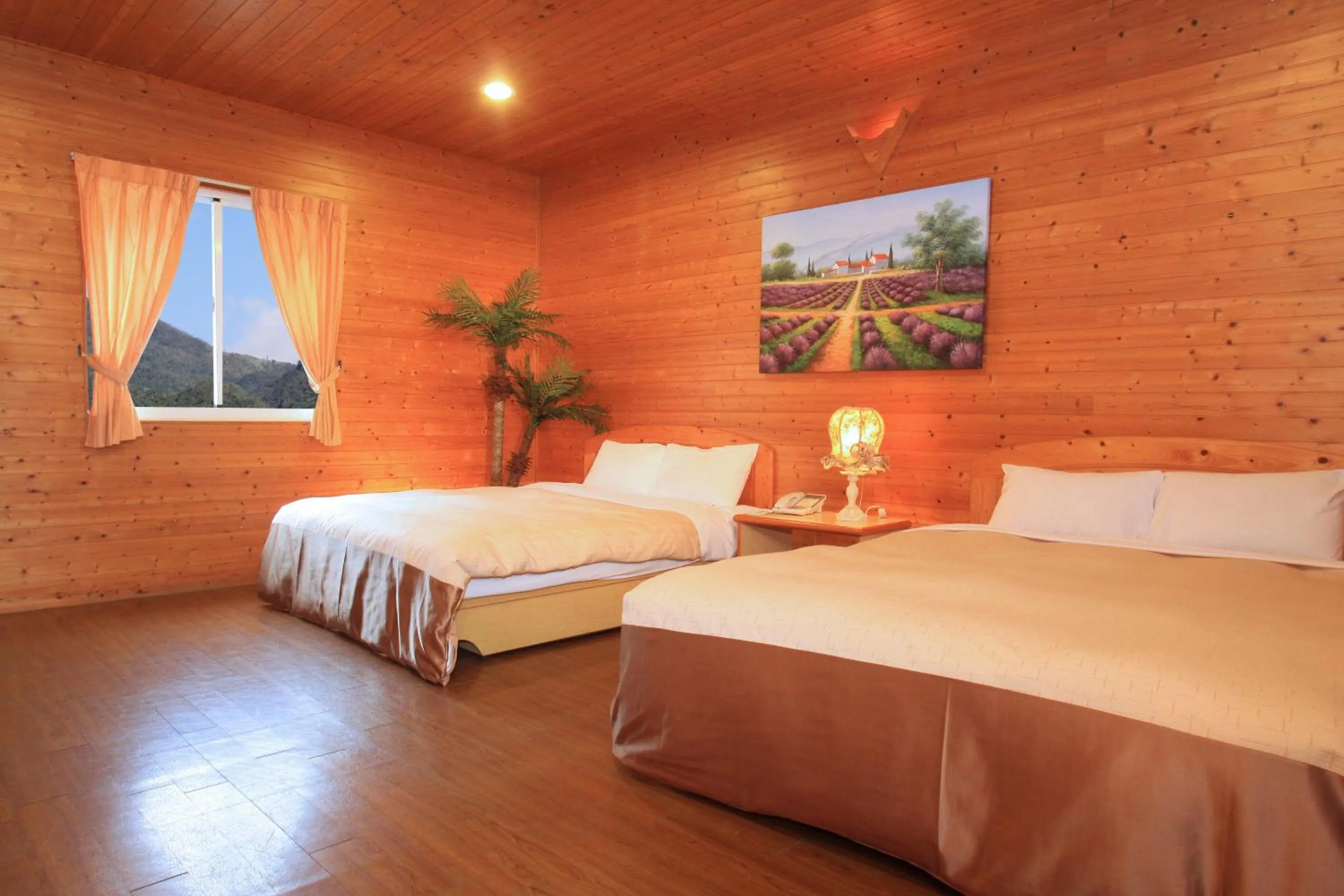 Bed in Ying Shih Guest House