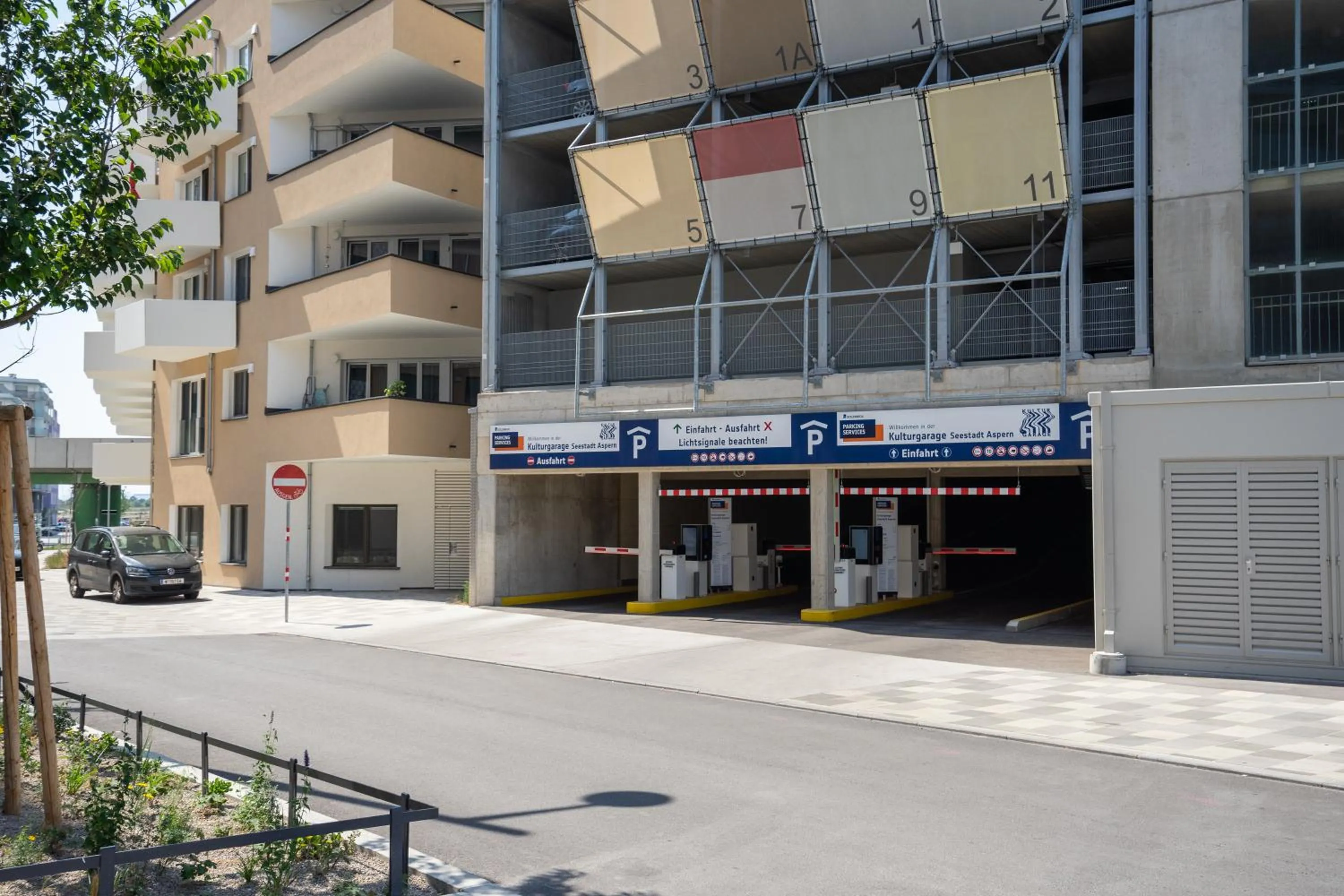 Parking in FeelGood Apartments LakeLiving inklusive Garagenplatz