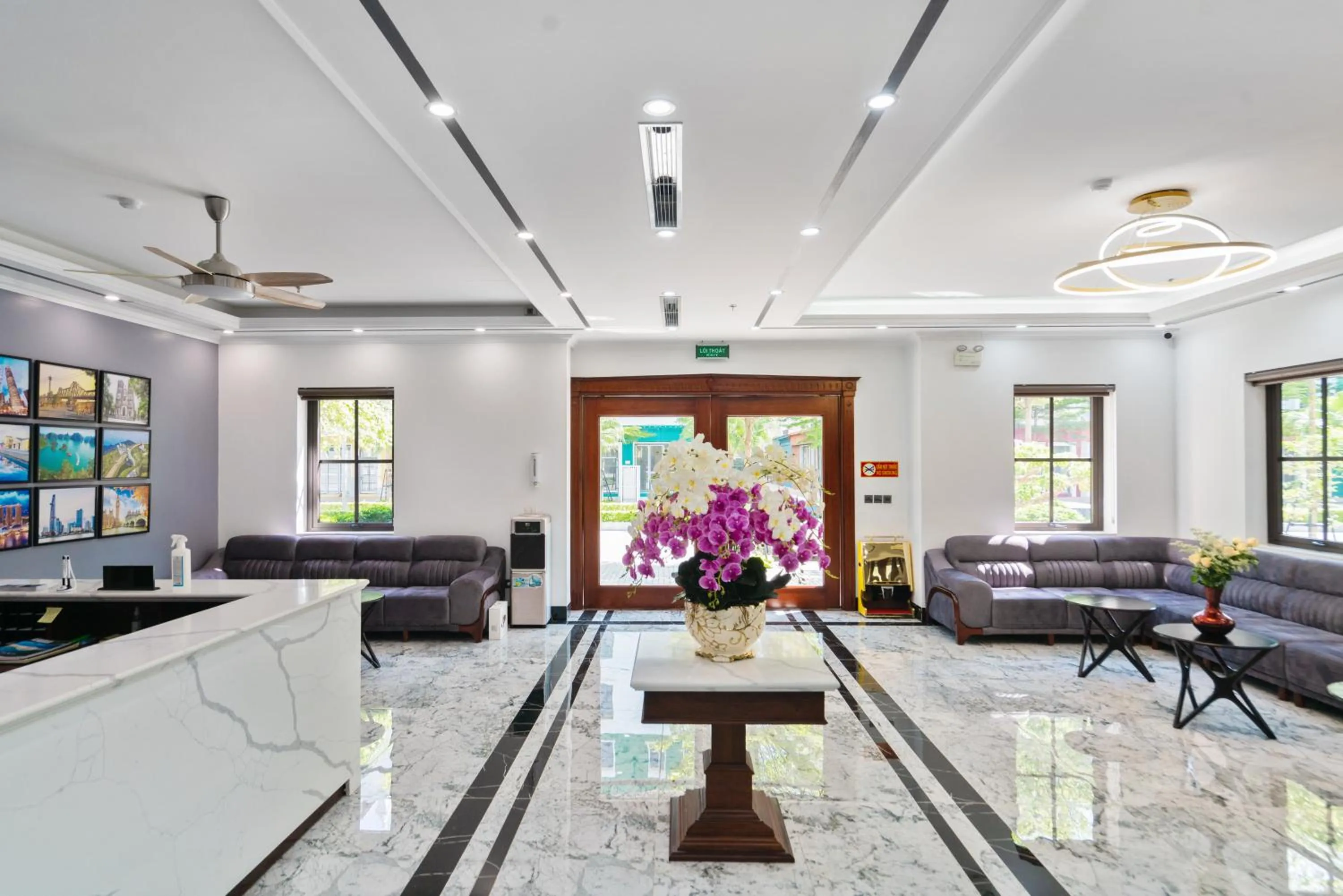 Lobby or reception in The Enchanted Ha Long Hotel