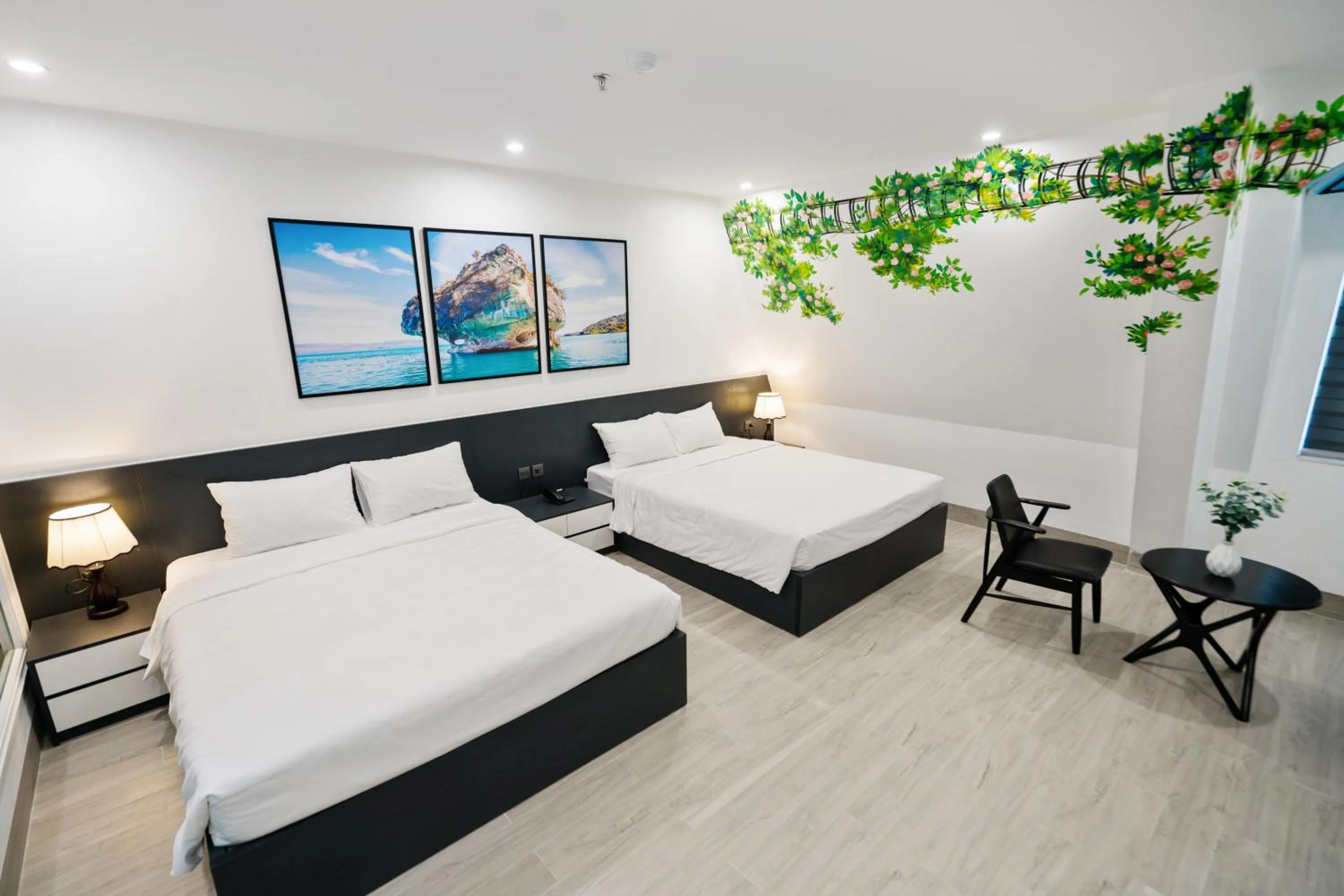 Photo of the whole room, Bed in The Enchanted Ha Long Hotel