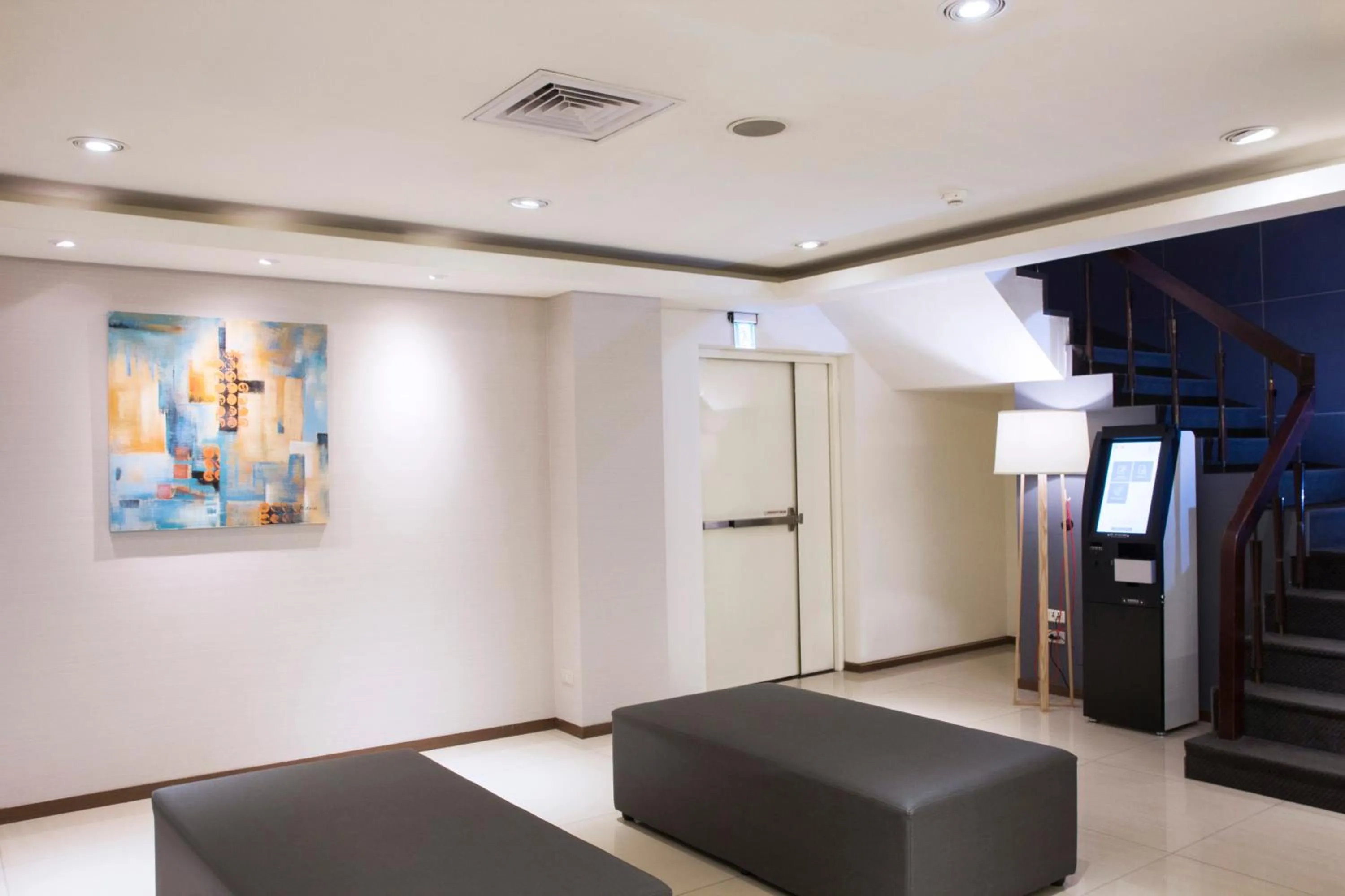 Communal lounge/ TV room in VIP Hotel