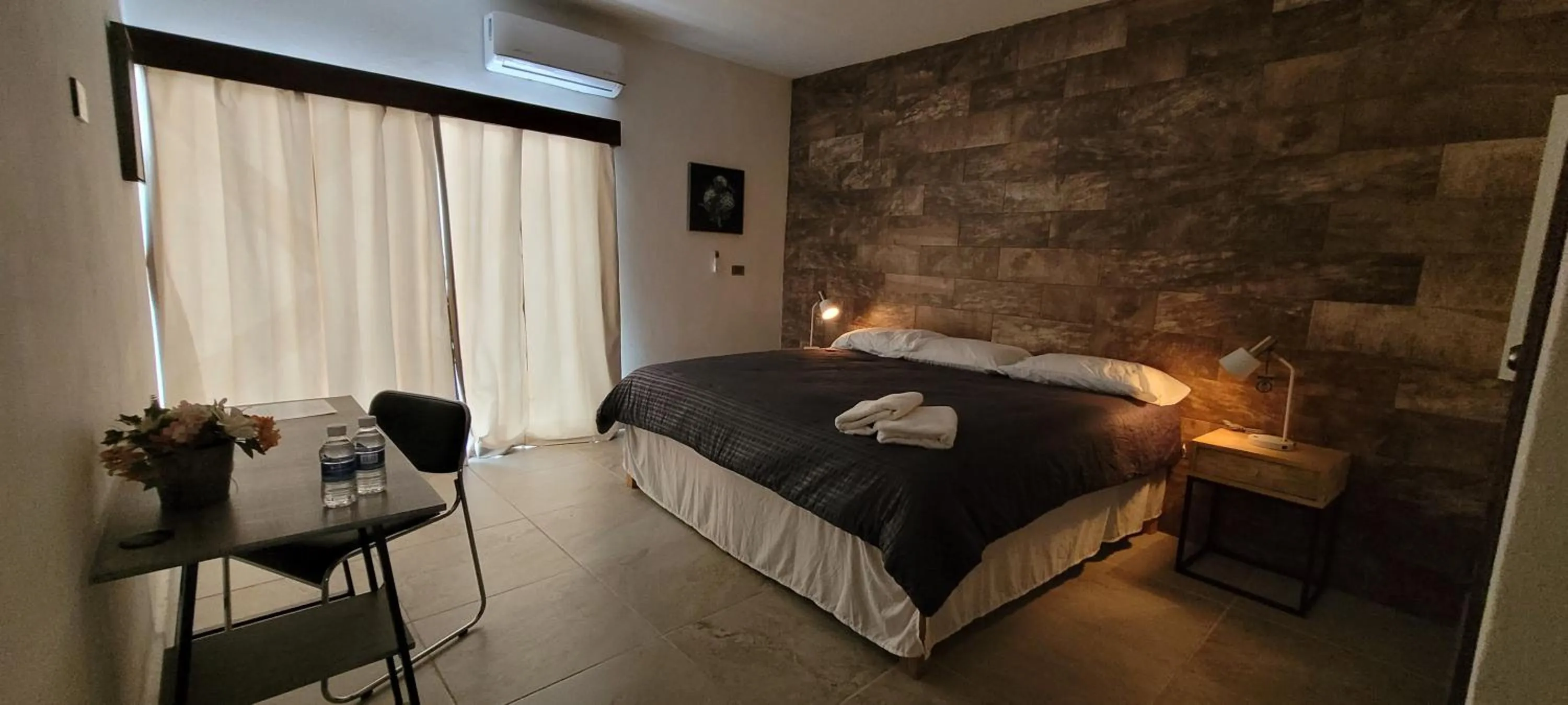 Photo of the whole room, Bed in Doña Adelina House