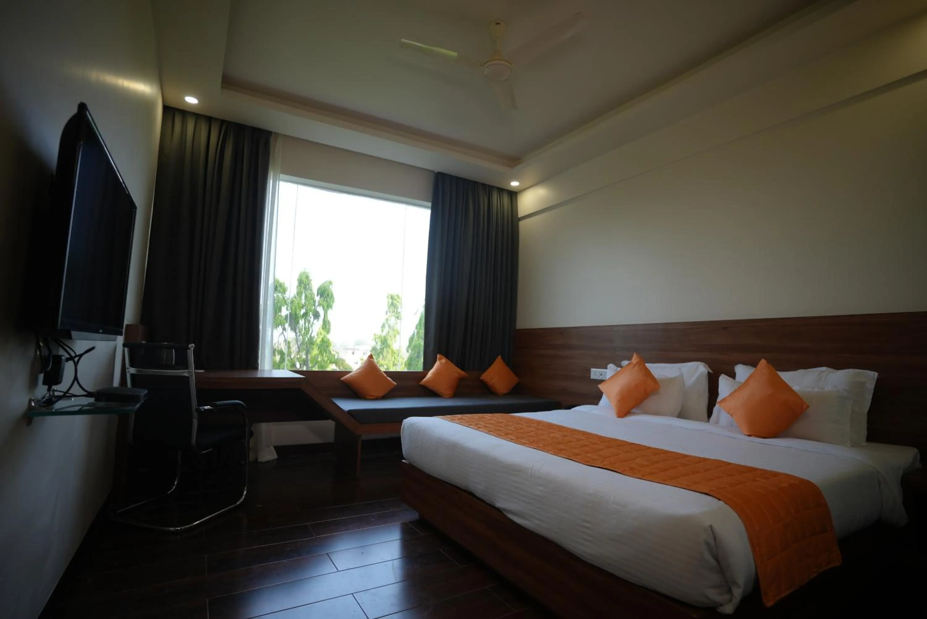 Bed in HOTEL MAKHAN VIHAR