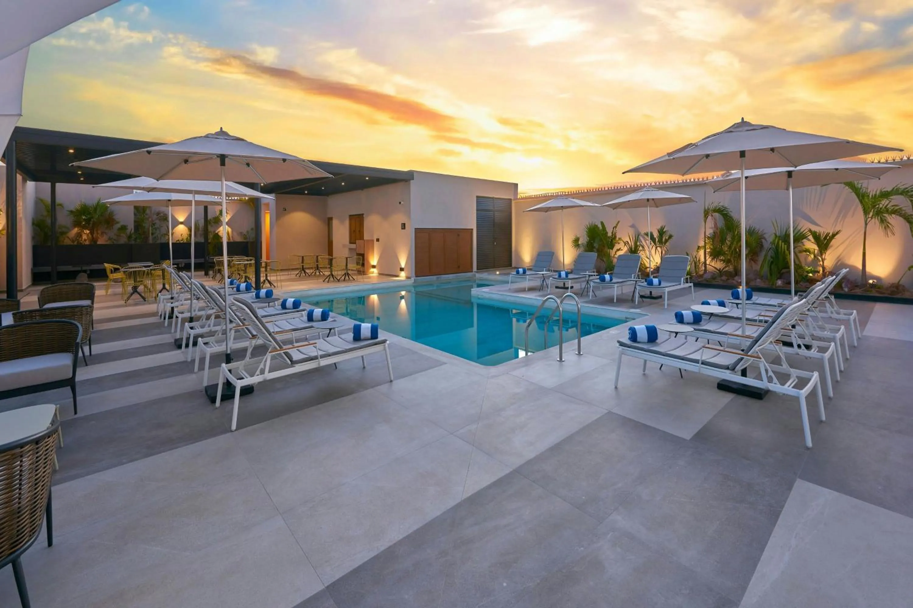 Swimming pool in City Express Plus by Marriott Mazatlan