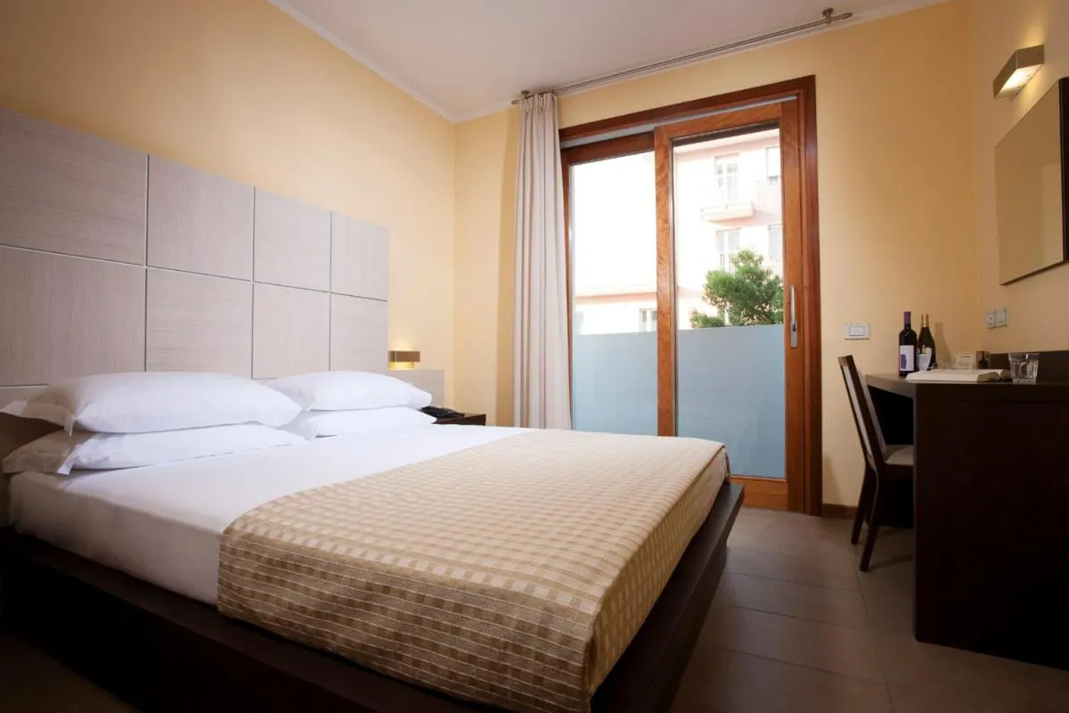 Bedroom, Bed in Il Teatro