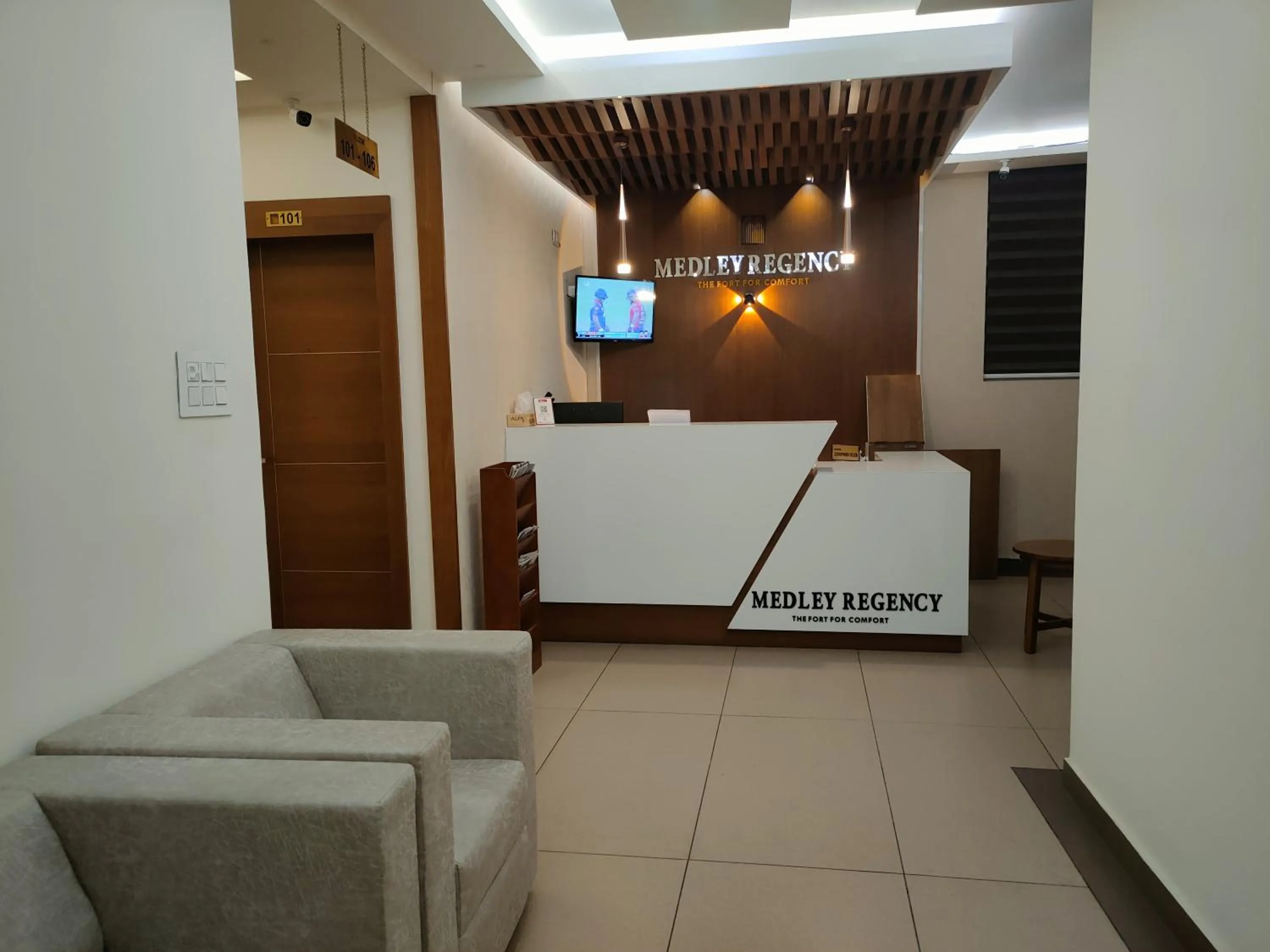 Lobby or reception in MEDLEY REGENCY