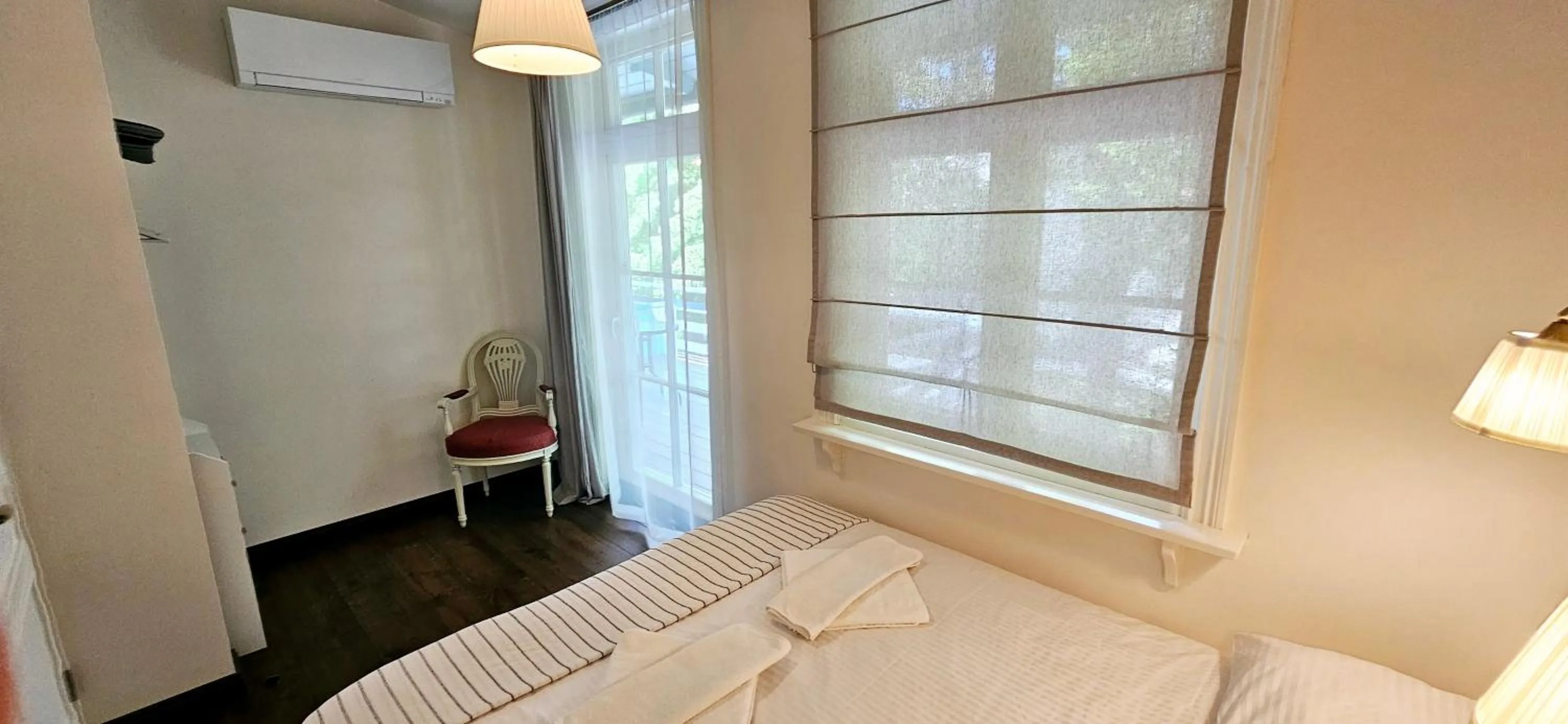 Bedroom, Bed in Villa Loebel 1881