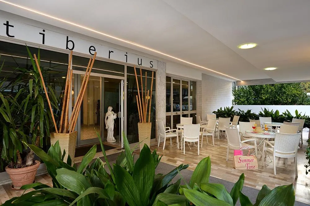 Facade/entrance in Hotel Tiberius