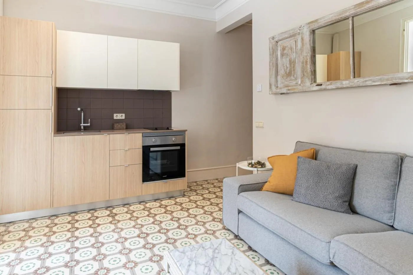 Kitchen or kitchenette in Weflating Sant Antoni Market