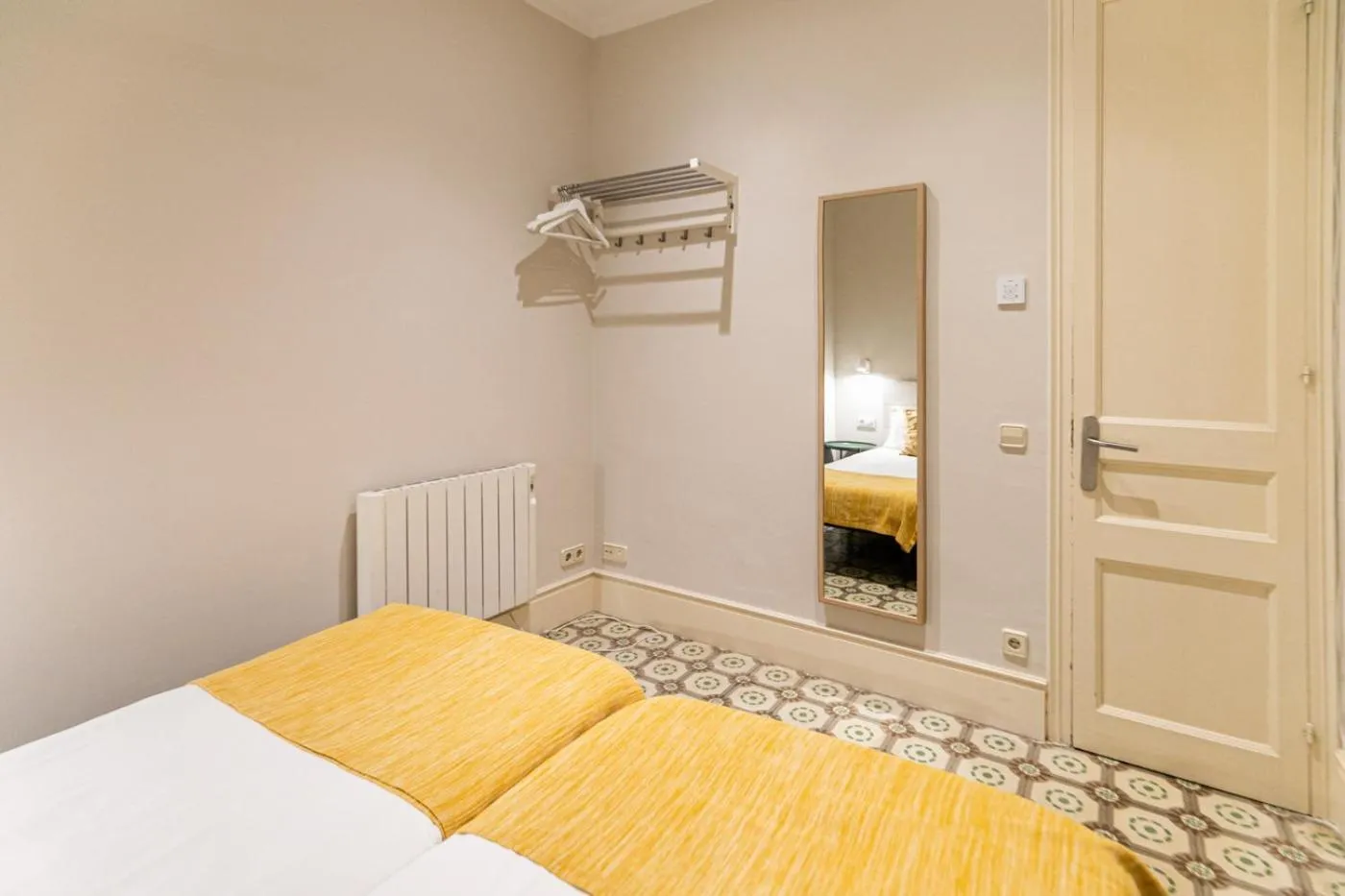 Bedroom, Bed in Weflating Sant Antoni Market