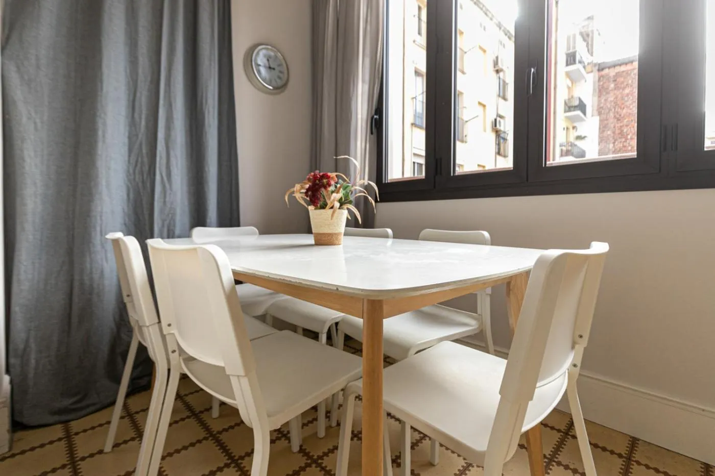 Weflating Sant Antoni Market