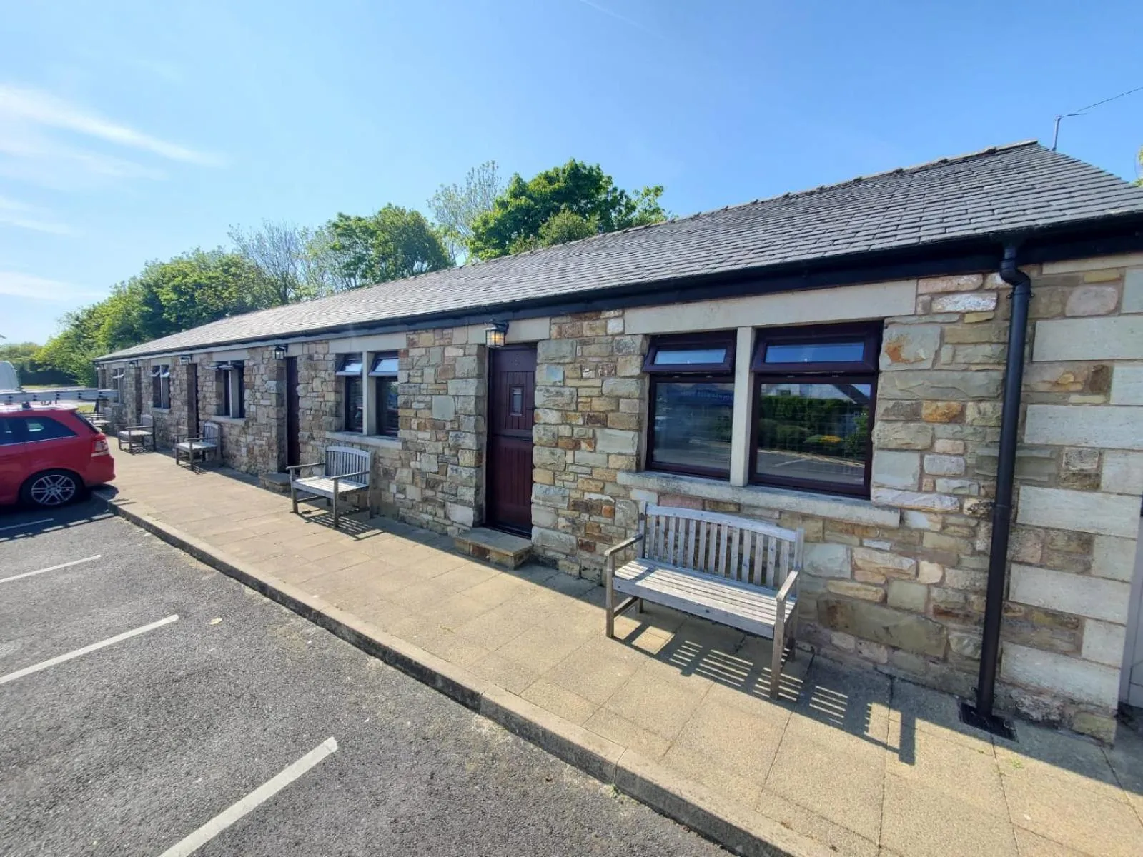 The Golden Ball Cottages