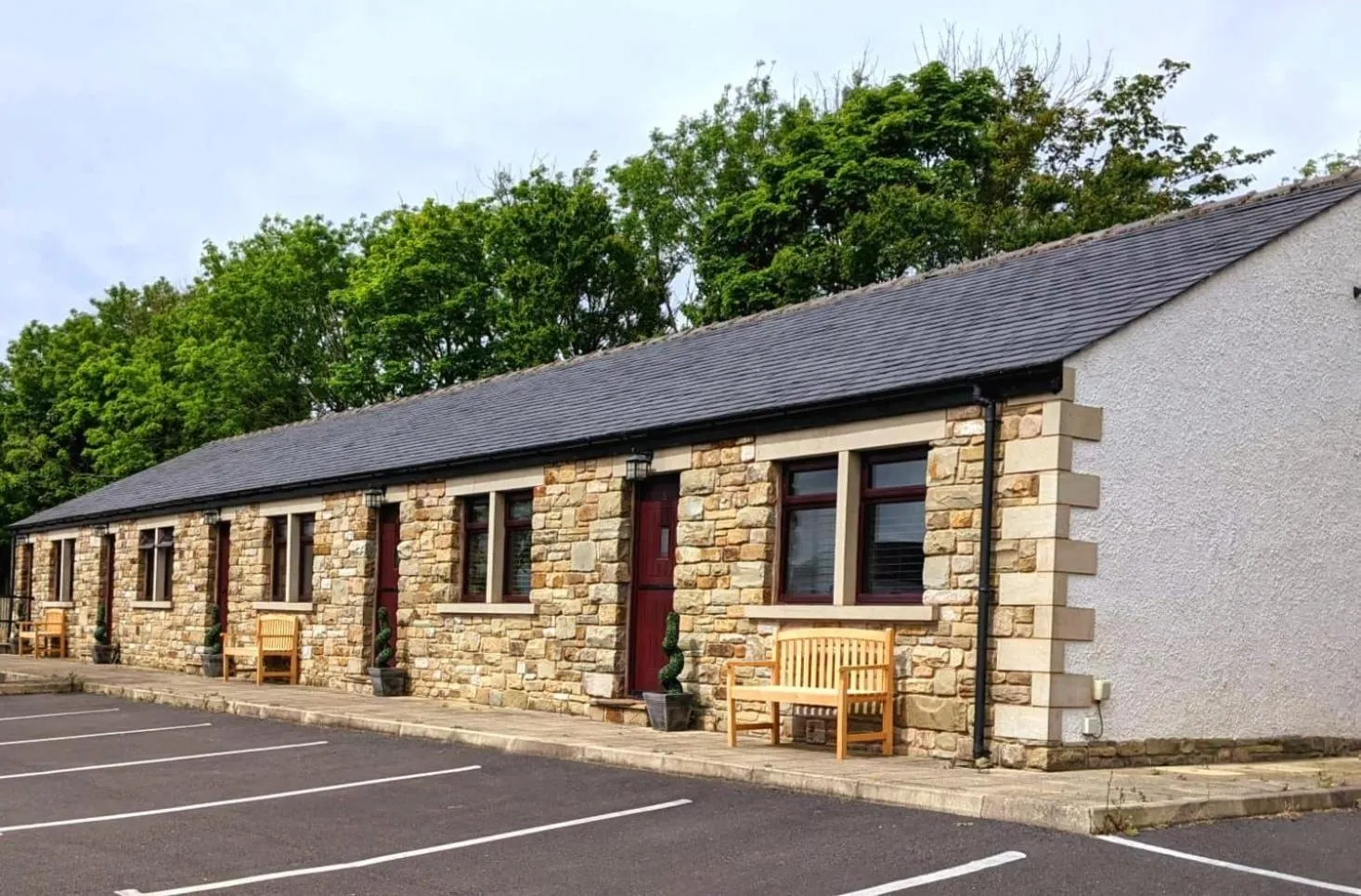 Property building in The Golden Ball Cottages