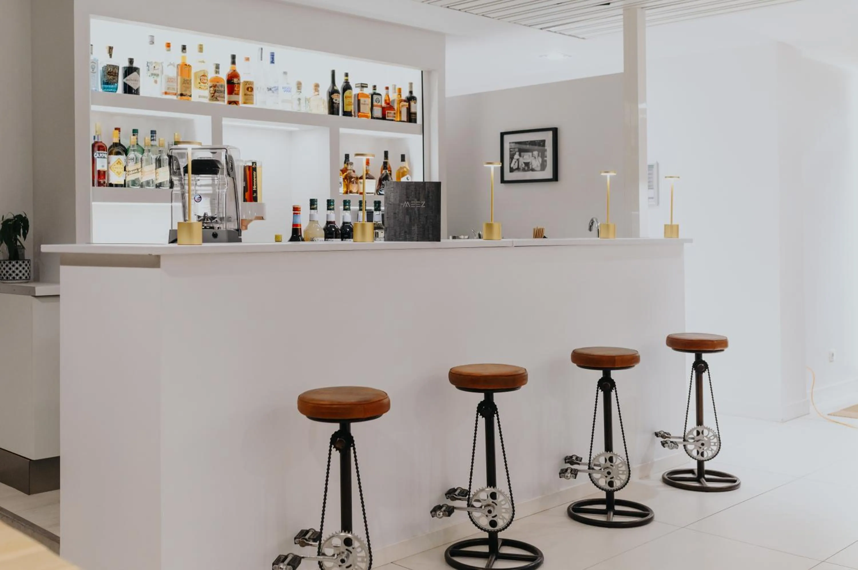 Lounge or bar in Le Meez