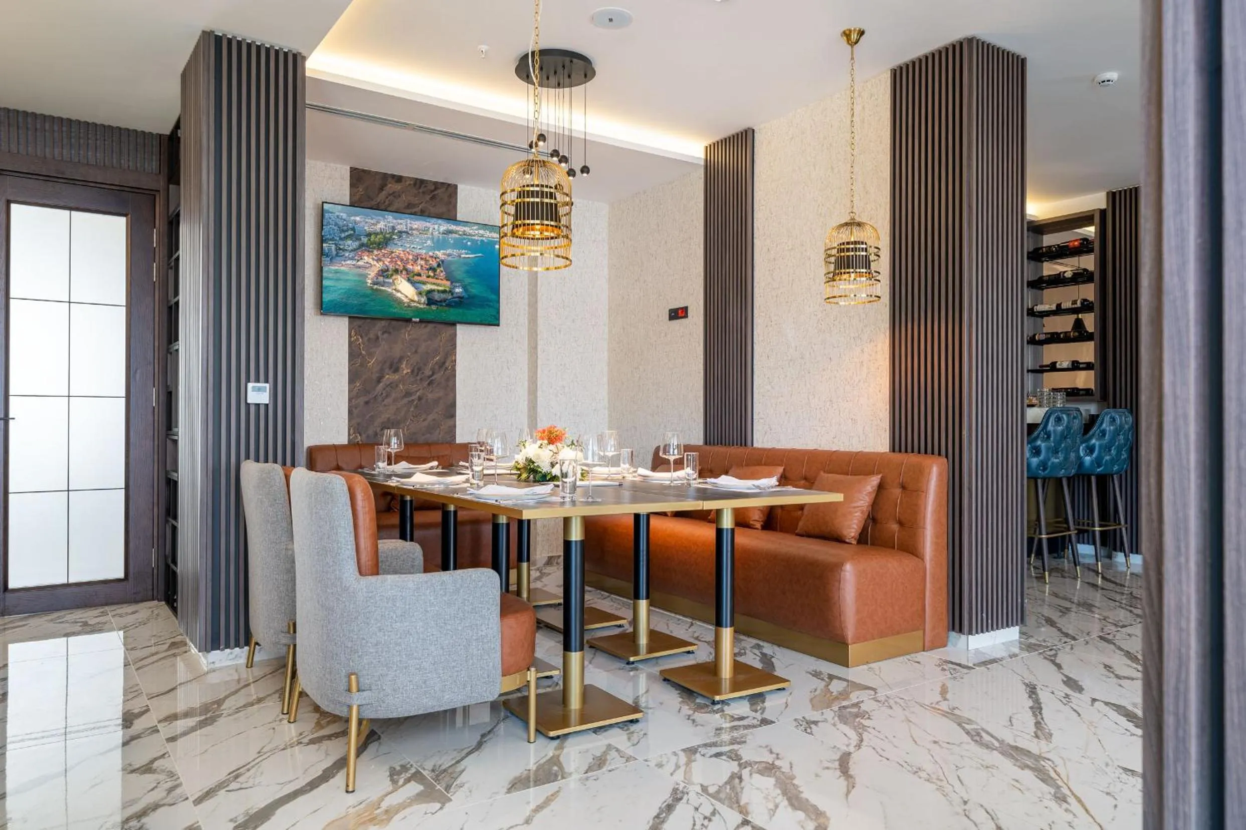 Restaurant/places to eat in Hotel Millennium by Aycon