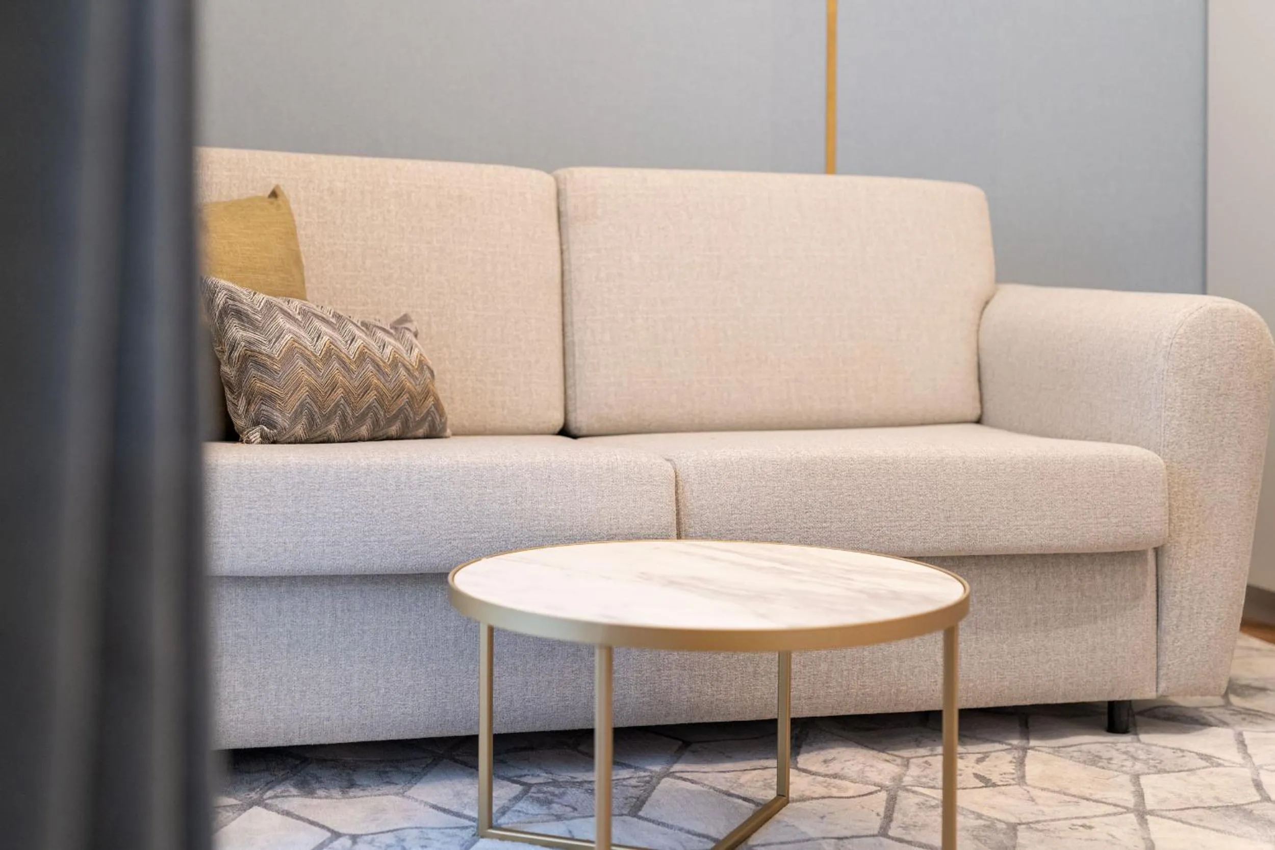 Seating area in Hotel Millennium by Aycon