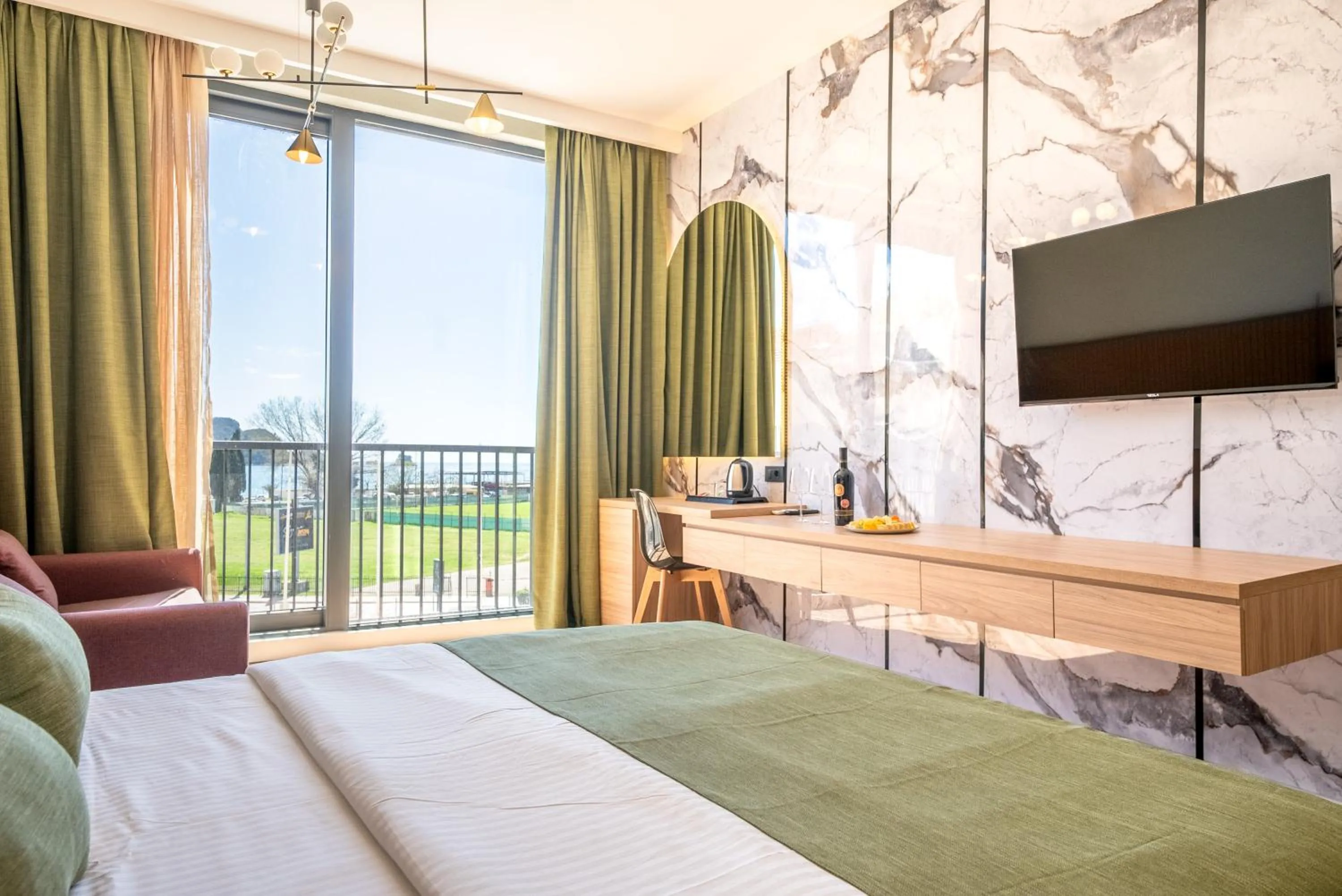 Photo of the whole room, Bed in Hotel Millennium by Aycon