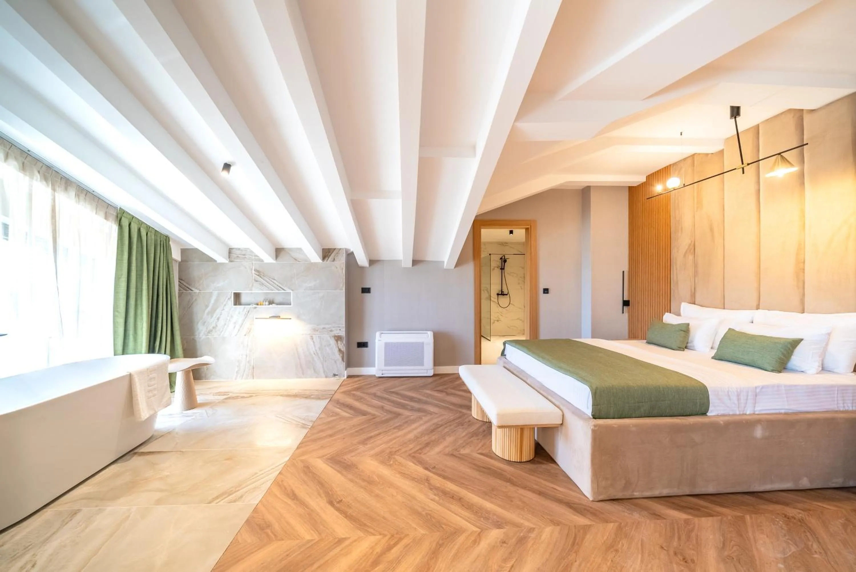 Photo of the whole room, Bed in Hotel Millennium by Aycon