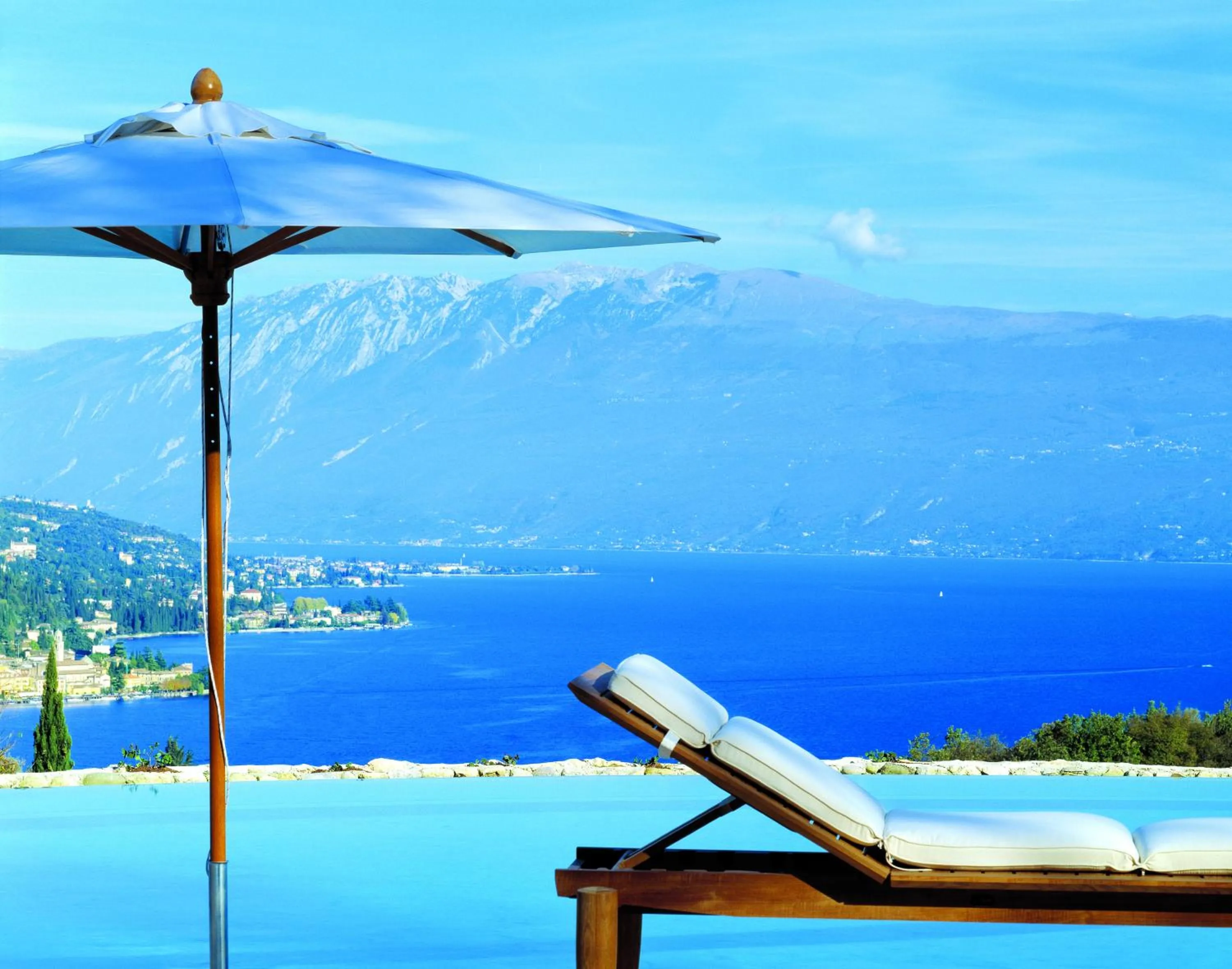 Lake view in Villa Arcadio