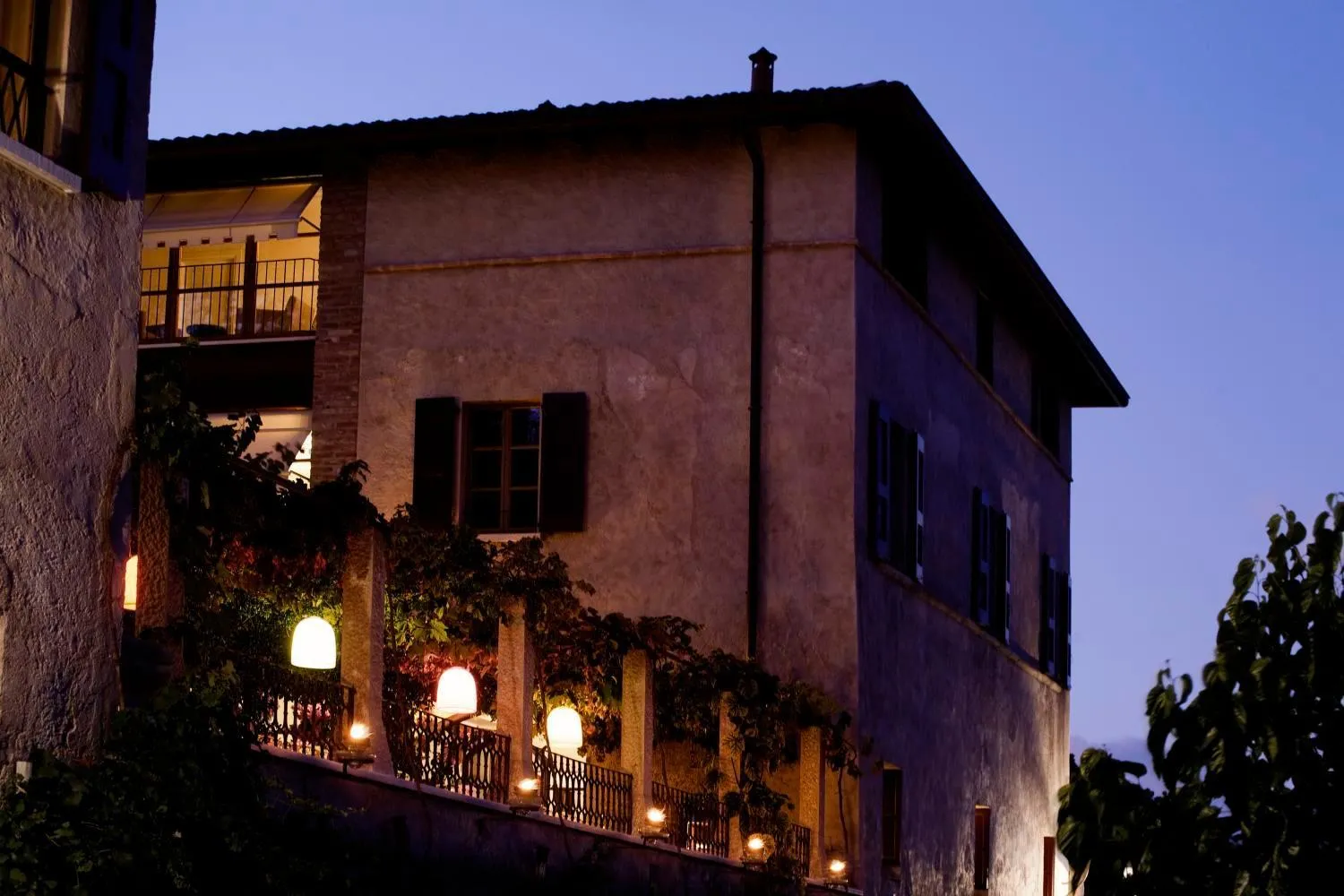 Property building in Villa Arcadio
