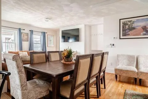 NEW! Family-Friendly Getaway -1 Mi to Dtwn Salem w Roof Deck & Tiki Bar