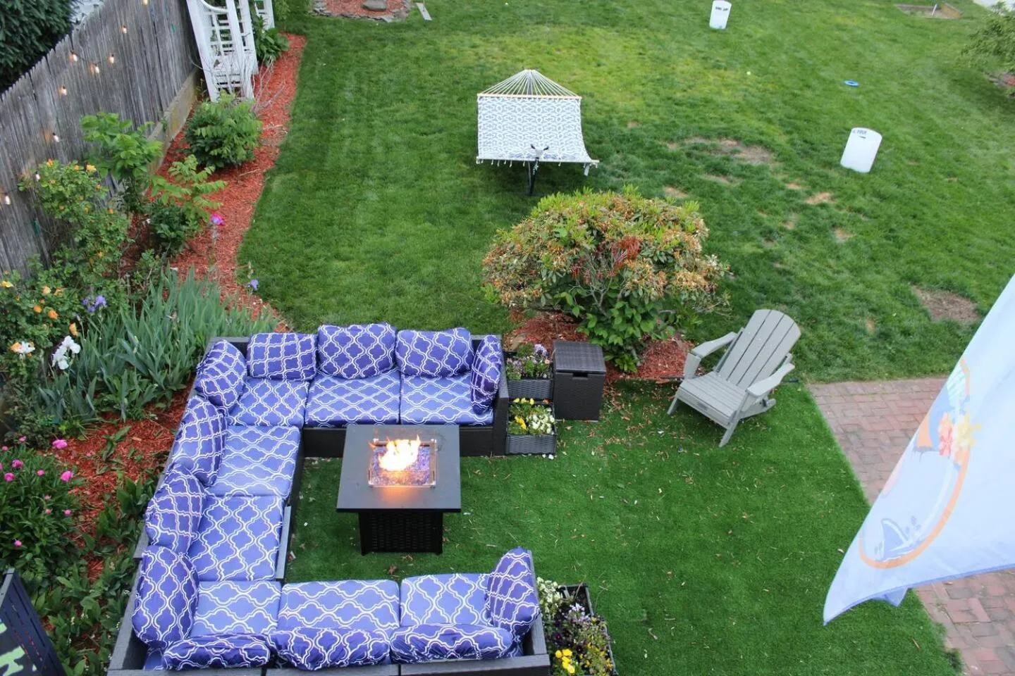 NEW! Family-Friendly Getaway -1 Mi to Dtwn Salem w Roof Deck & Tiki Bar