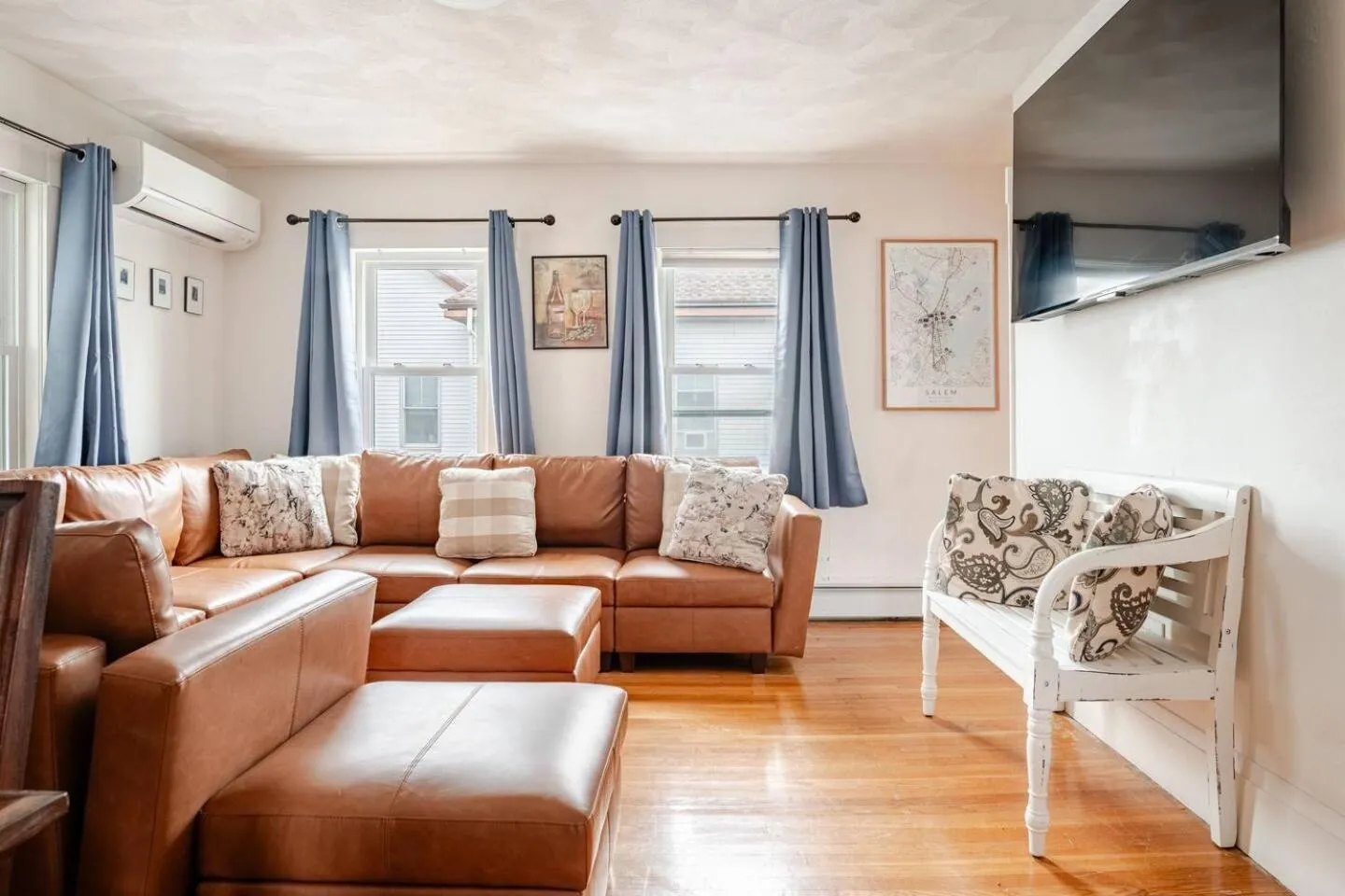 NEW! Family-Friendly Getaway -1 Mi to Dtwn Salem w Roof Deck & Tiki Bar