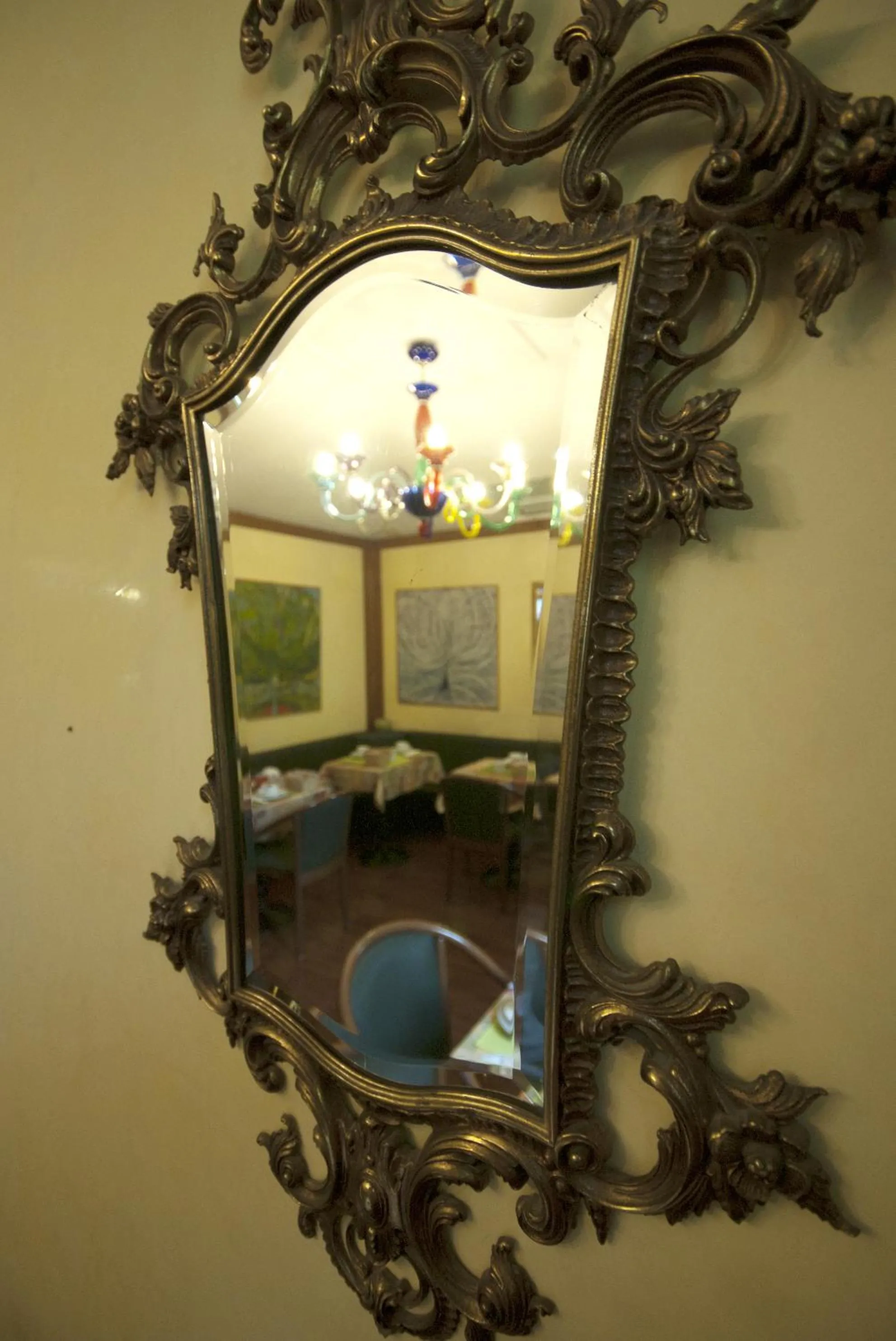 Decorative detail in Antica Villa Graziella Venice - Atika & Atif