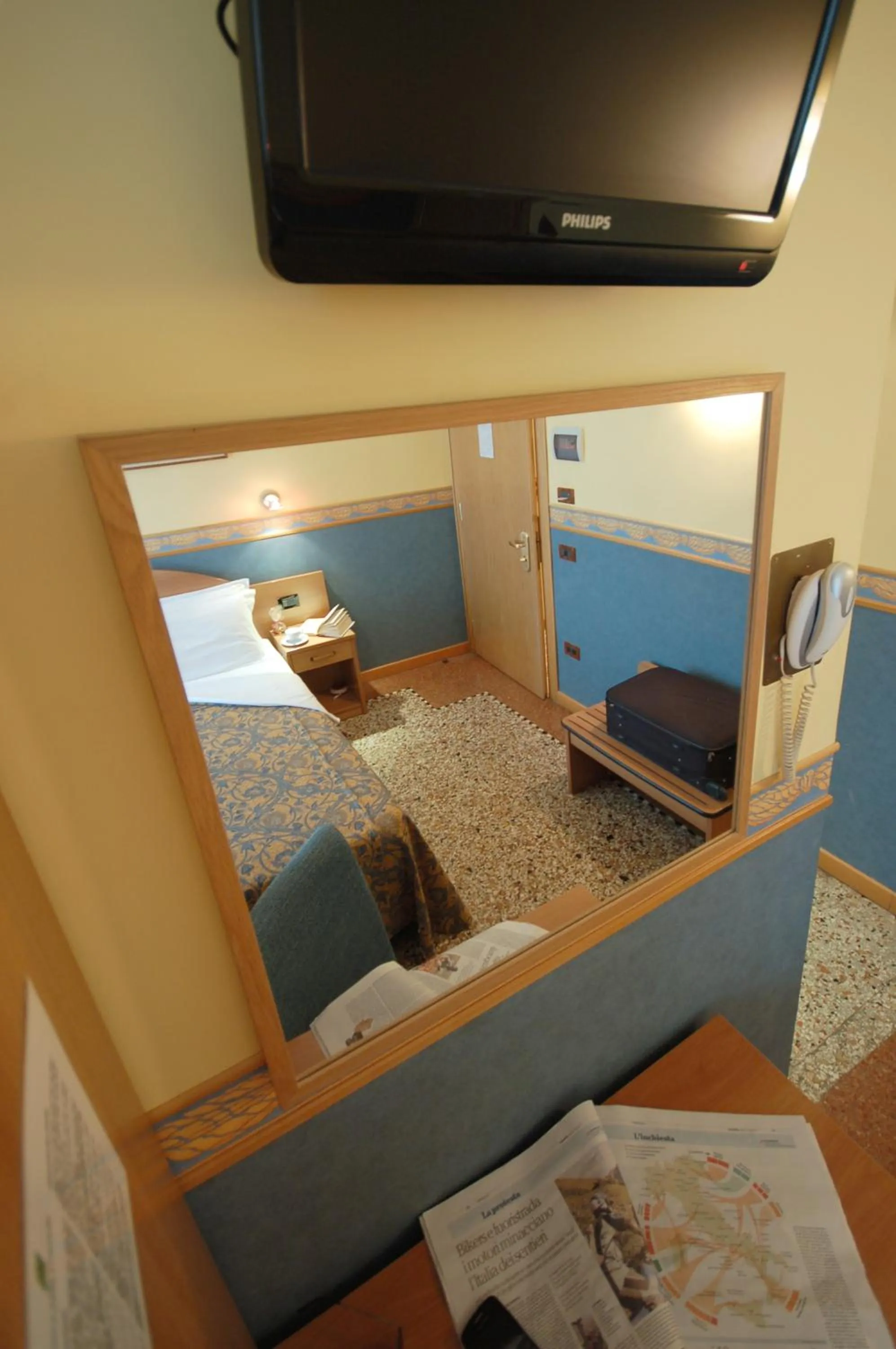 Bedroom in Antica Villa Graziella Venice - Atika & Atif