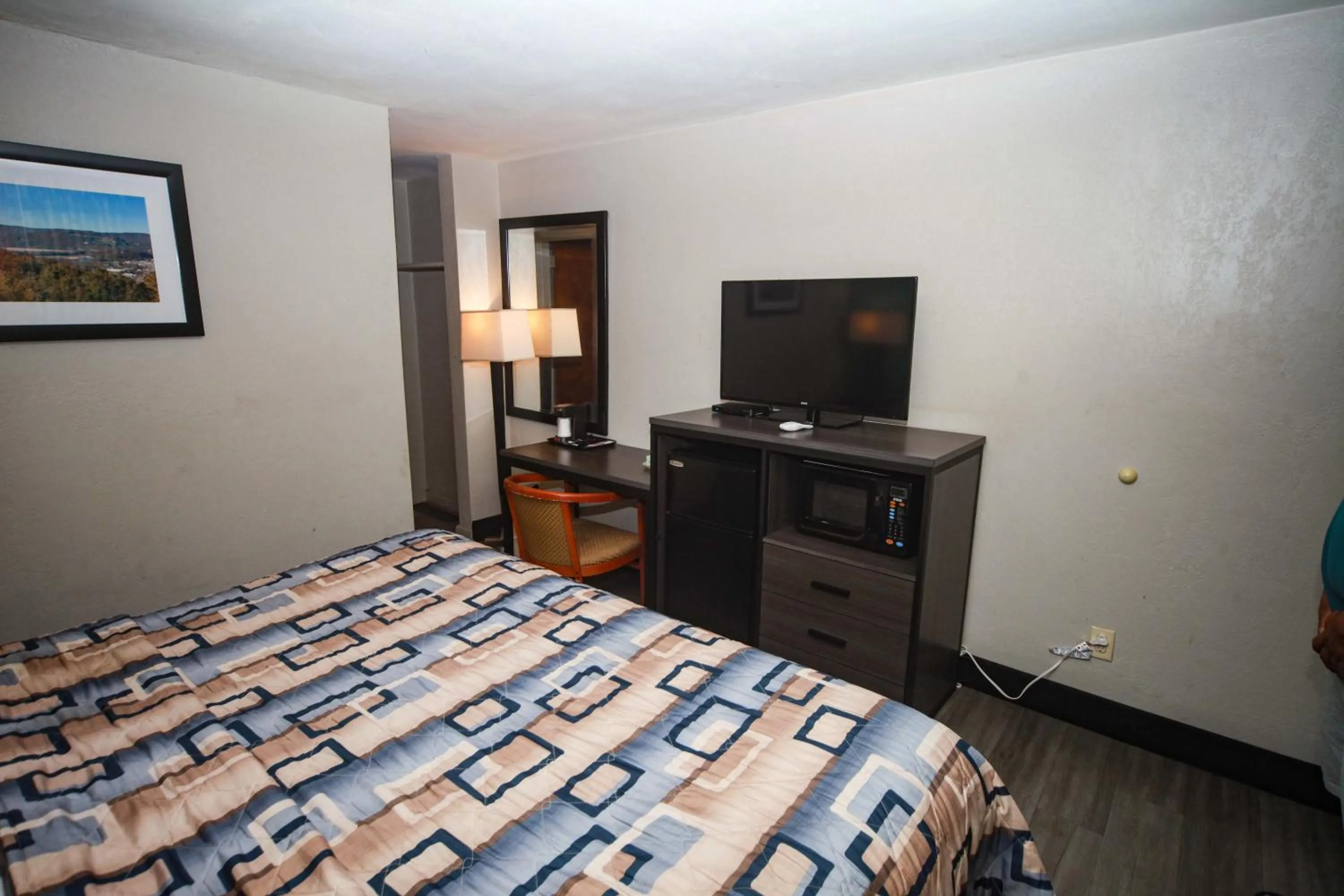 TV and multimedia, Bed in Relax Inn Bradford