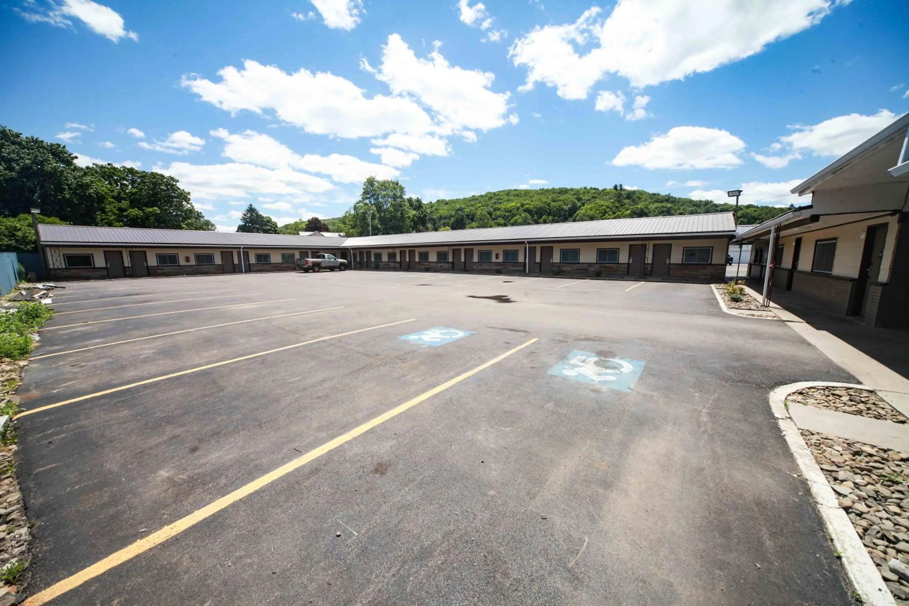 Property building in Relax Inn Bradford