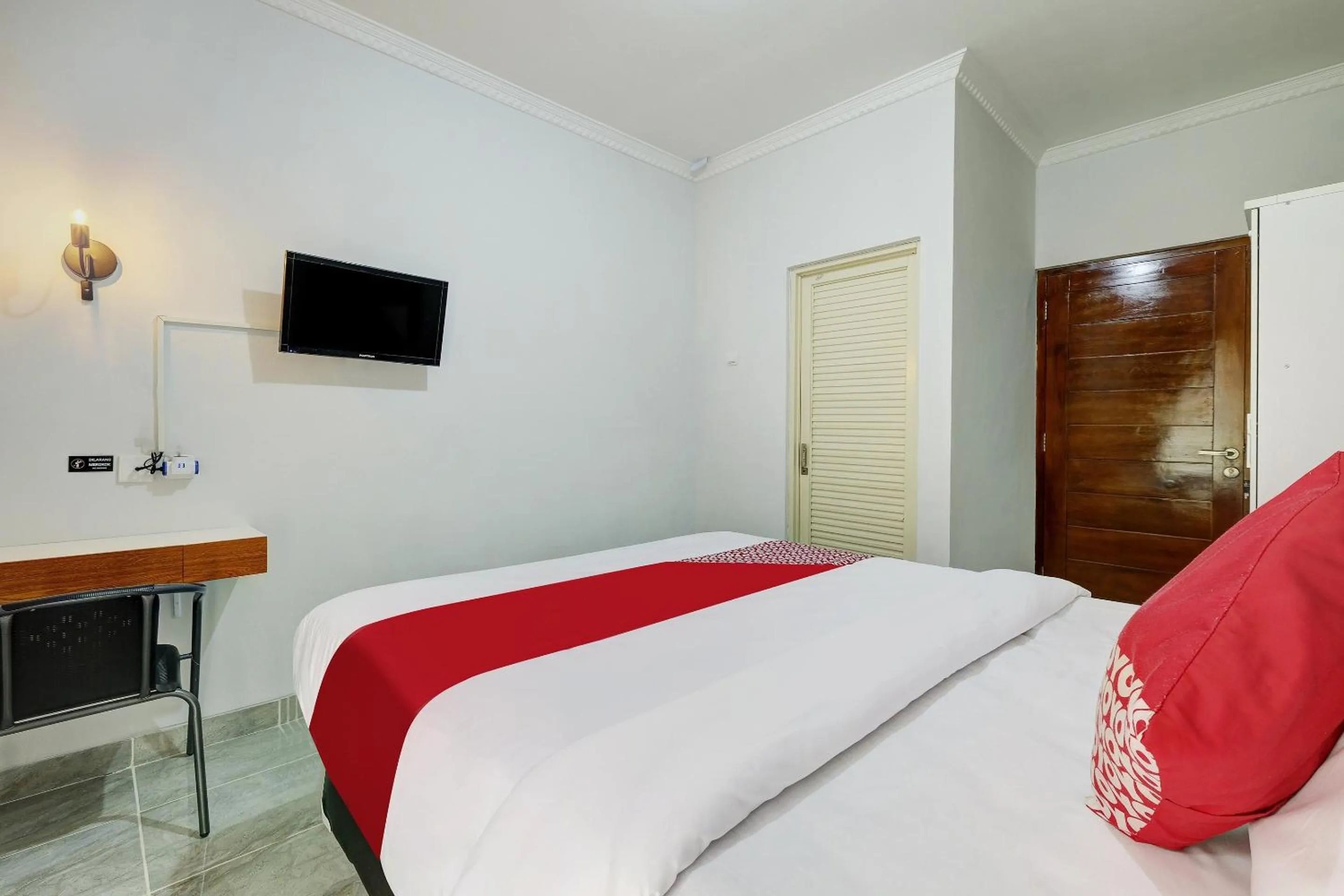 Bedroom, Bed in Capital O 90983 Harmony Easy Stay