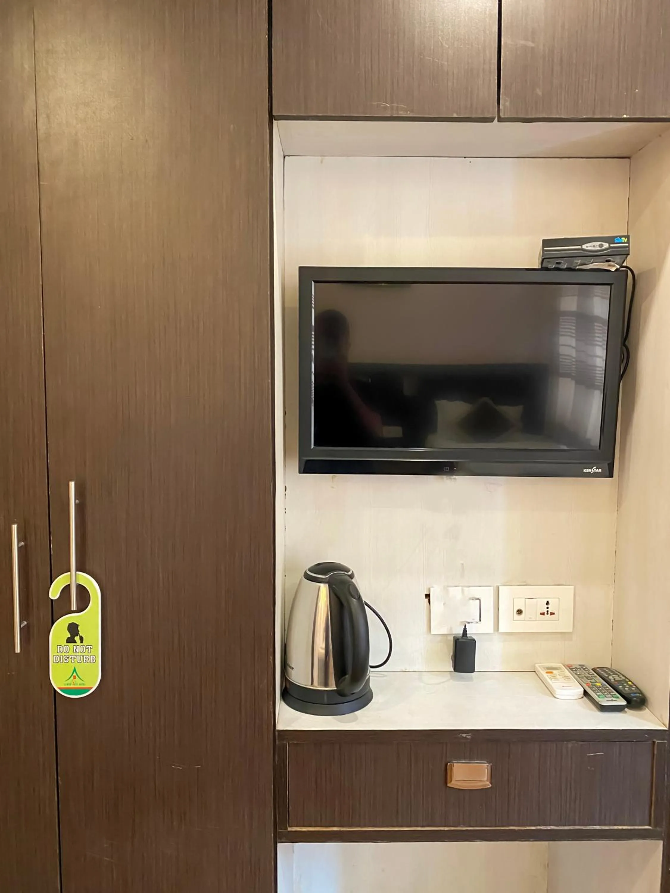 TV and multimedia in Lemon Tree Hotel Pvt. Ltd