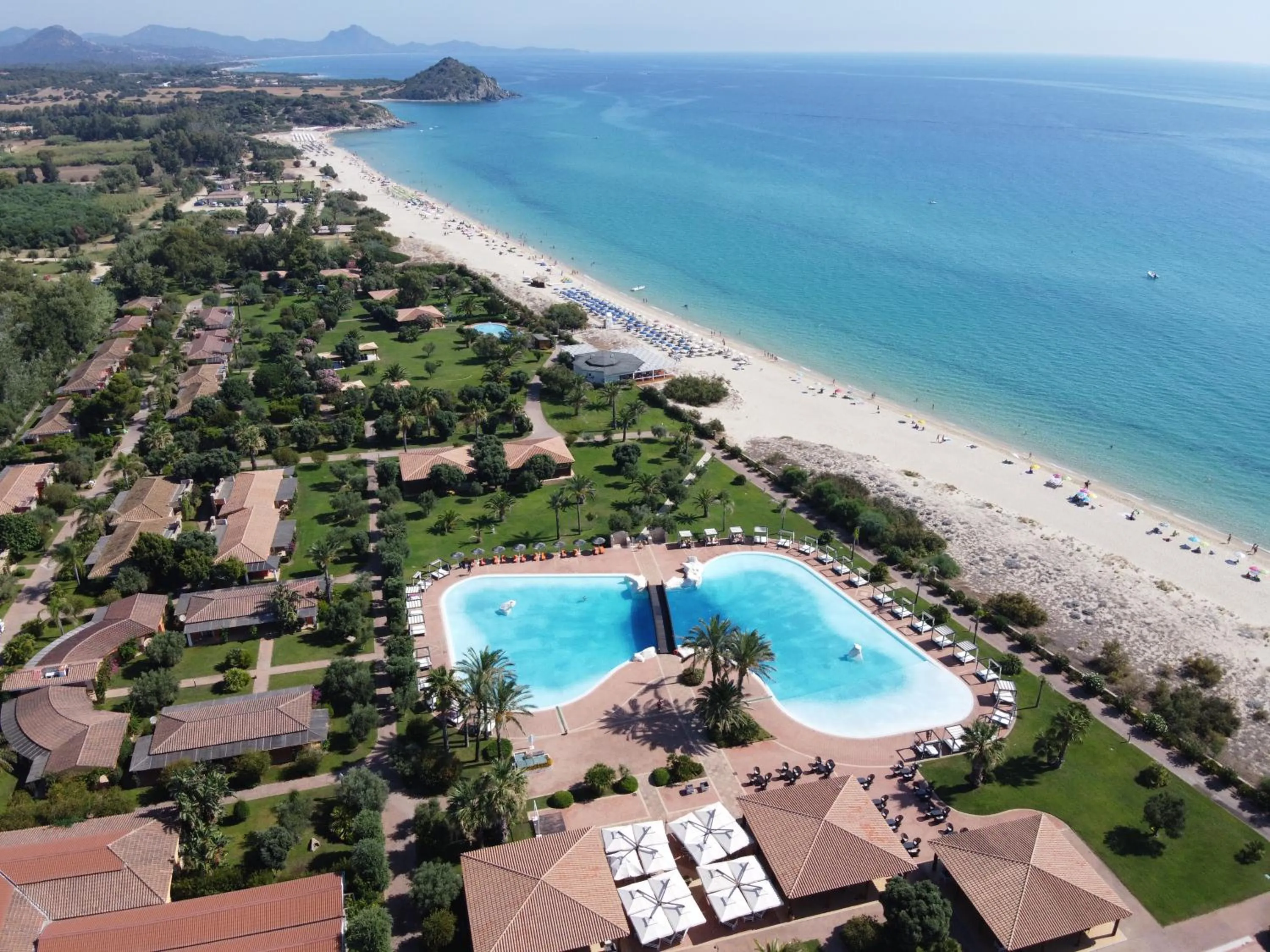 Property building in Hotel Garden Beach