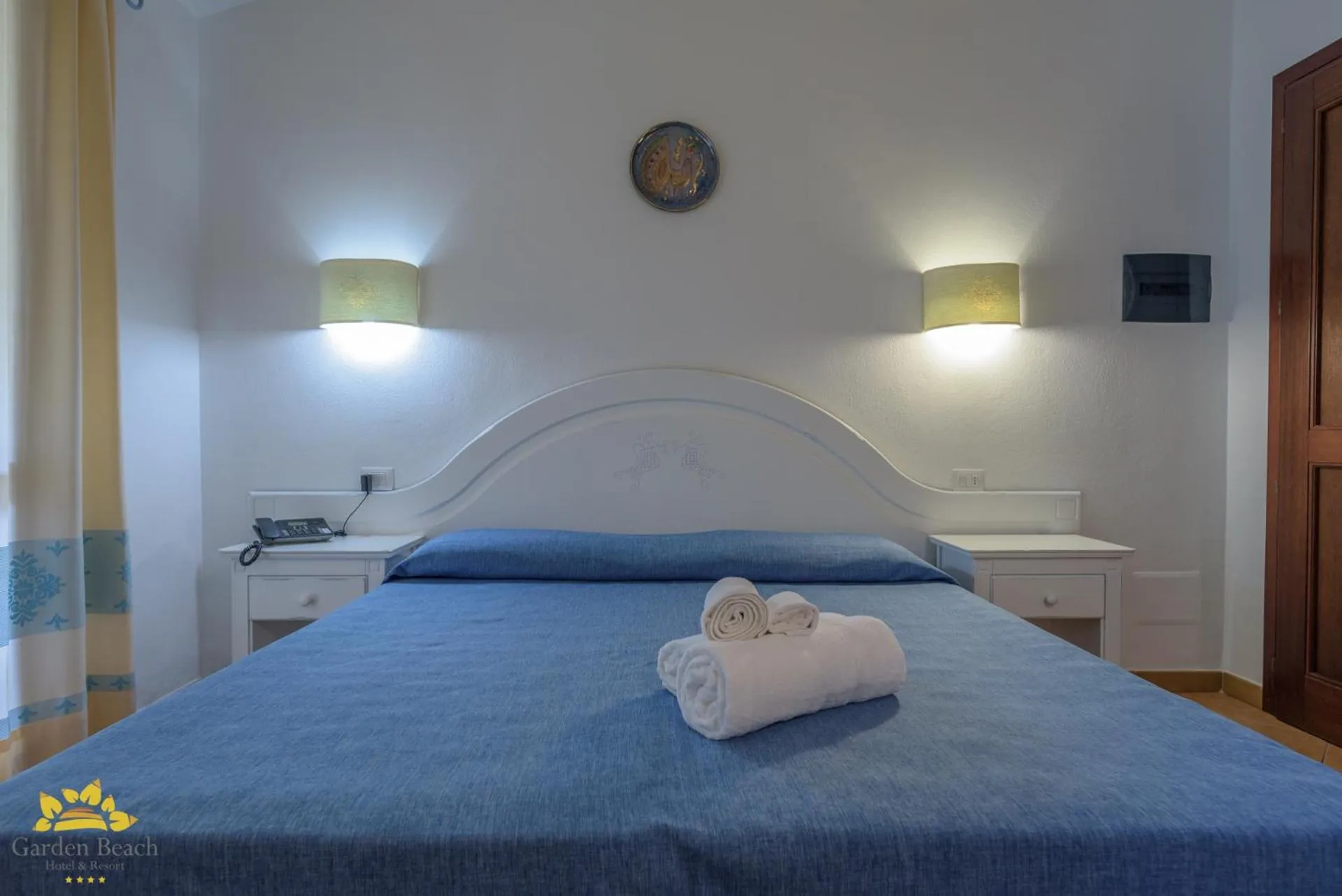 Bedroom, Bed in Hotel Garden Beach