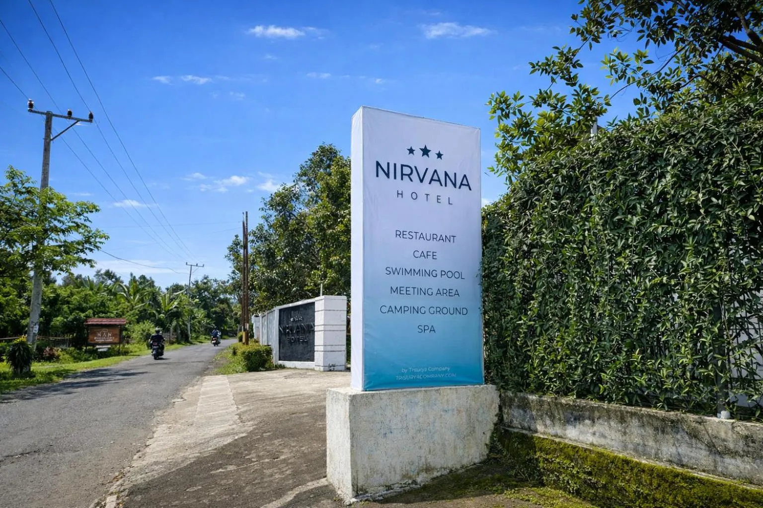 Street view in Nirvana Hotel Resort Tetebatu