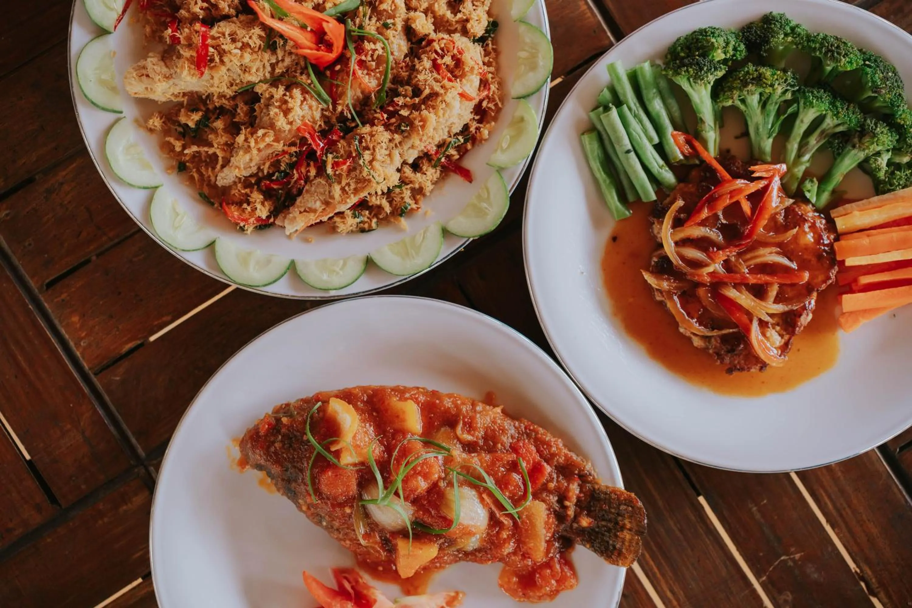 Restaurant/places to eat in Nirvana Hotel Resort Tetebatu