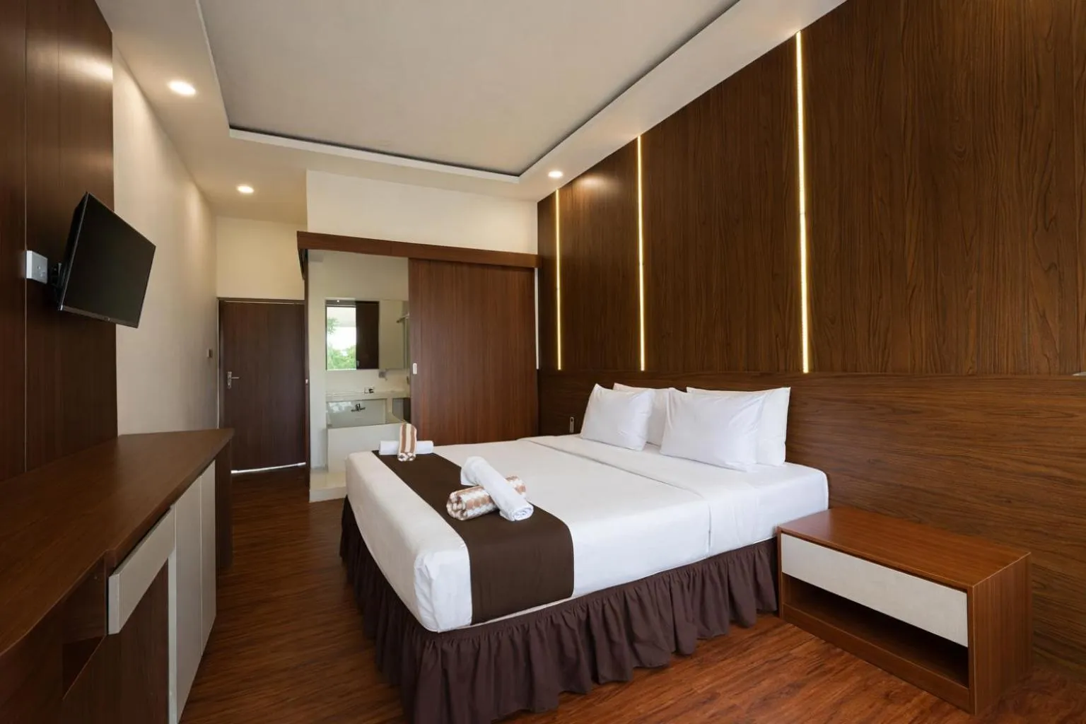 Bedroom, Bed in Nirvana Hotel Resort Tetebatu