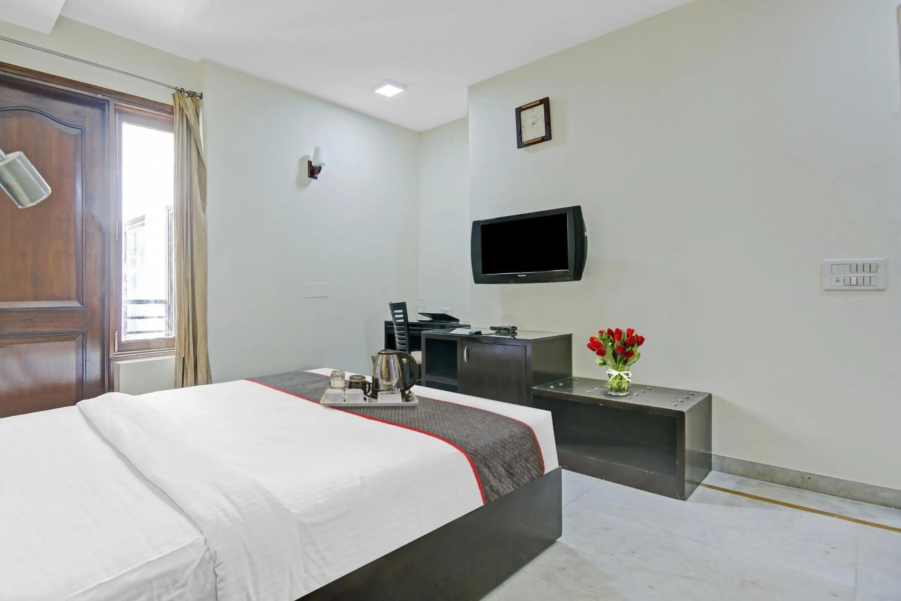 Bedroom in Collection O Imperial Oak Near Leisure Valley Park